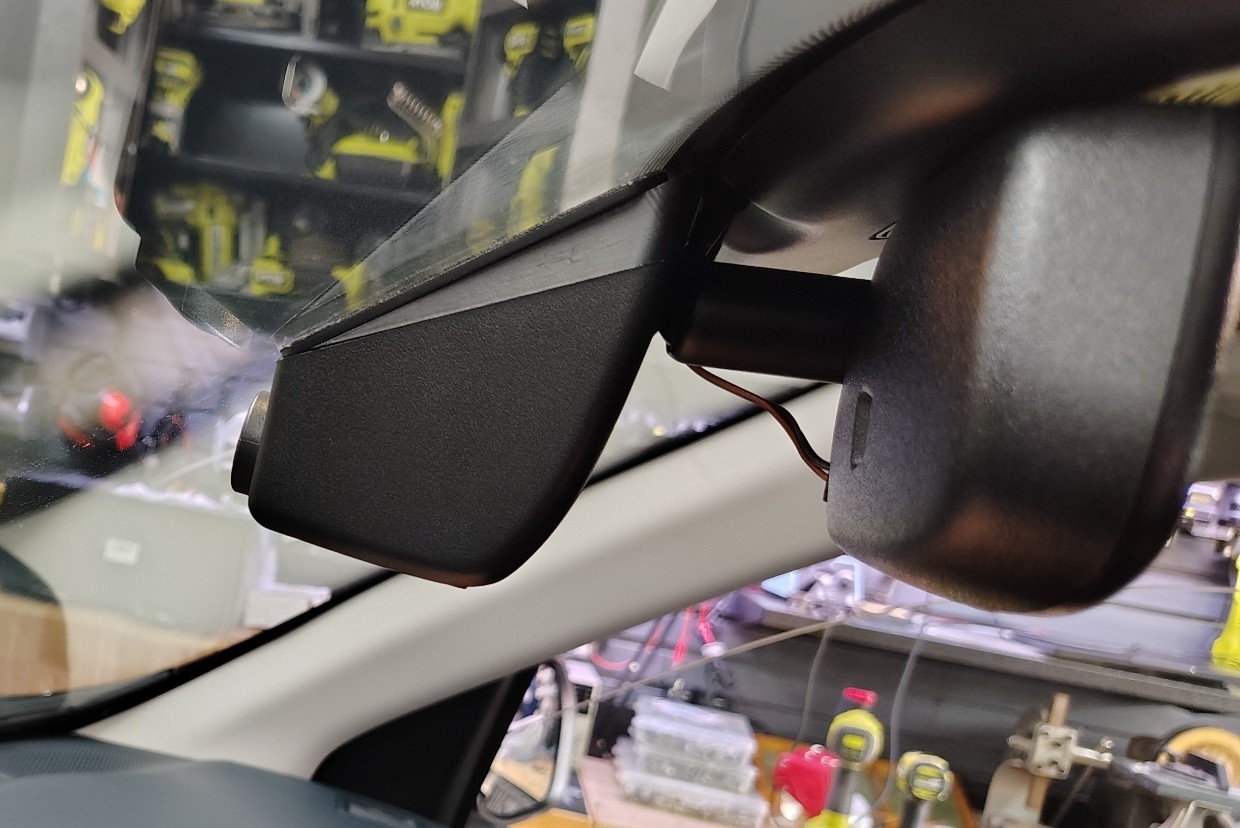 Ford Maverick Mangoal 4K Dashcam Shim for proper alignment - model: MGA 032DBA 3D model