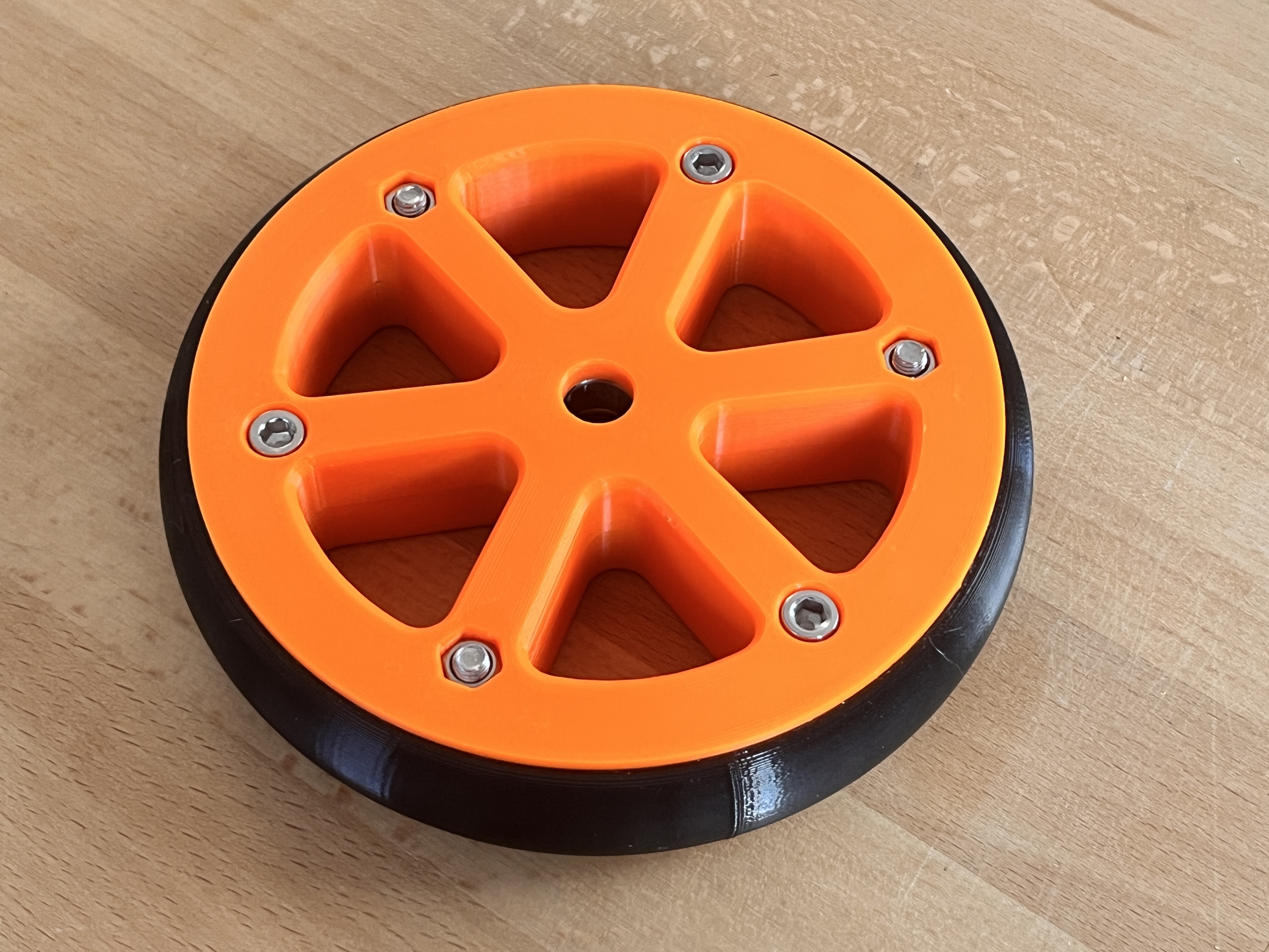 Wheel for scooters, trolleys, hand trucks, inline skates - various axle diameters
