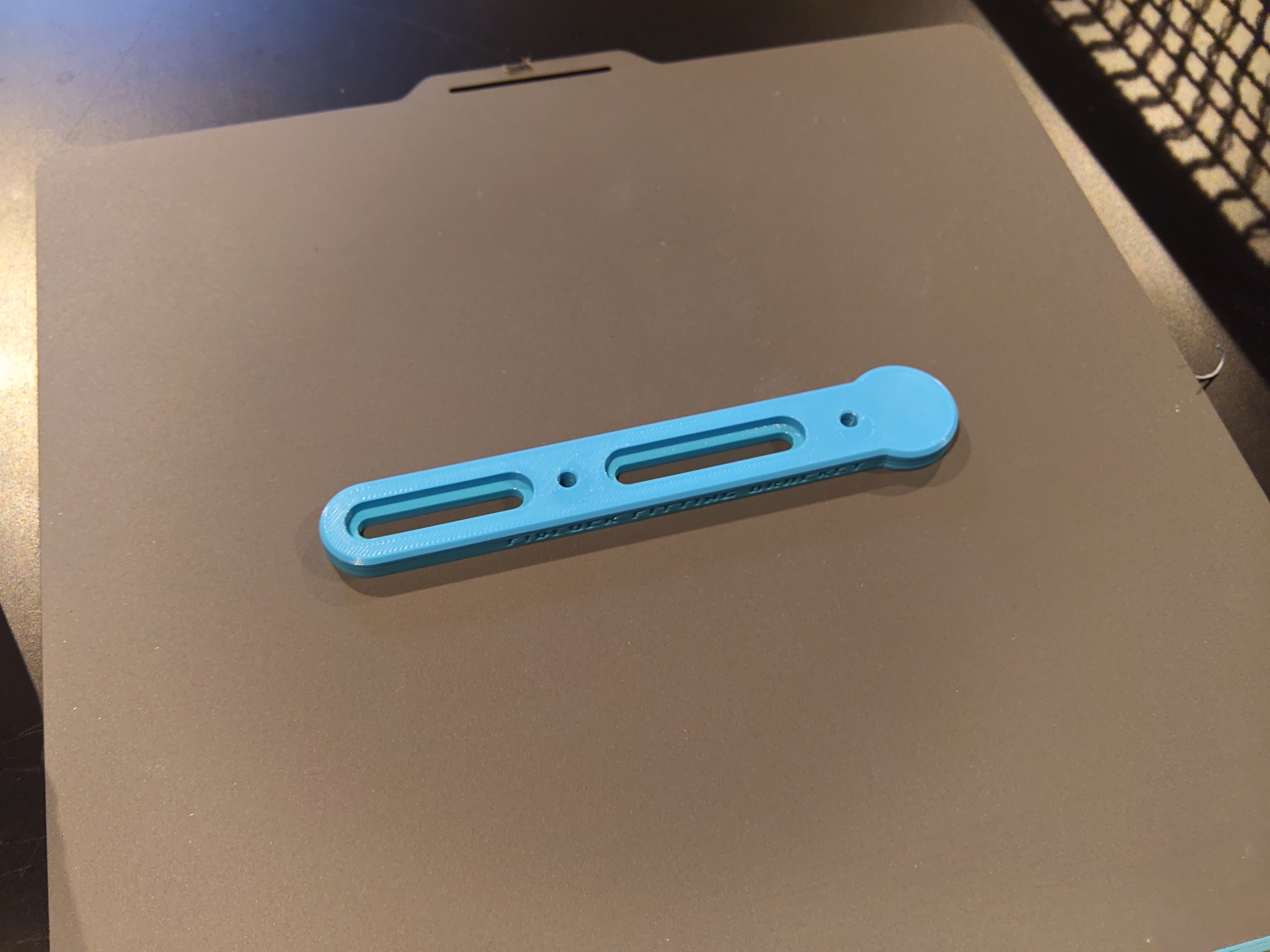 Fidlock bottle cage shifer for larger bottles