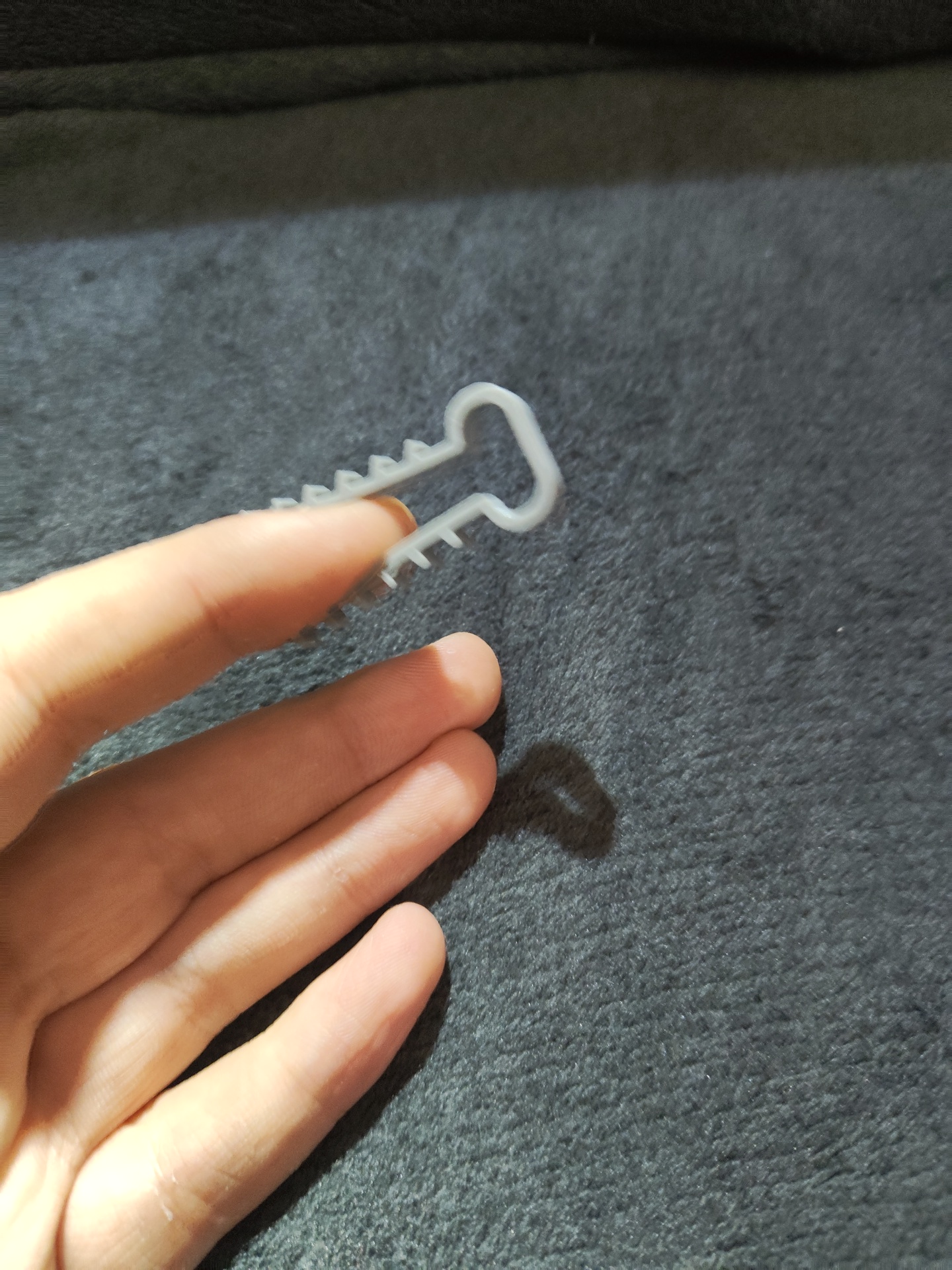 Electrical cable clips/pins — thumbnail 3