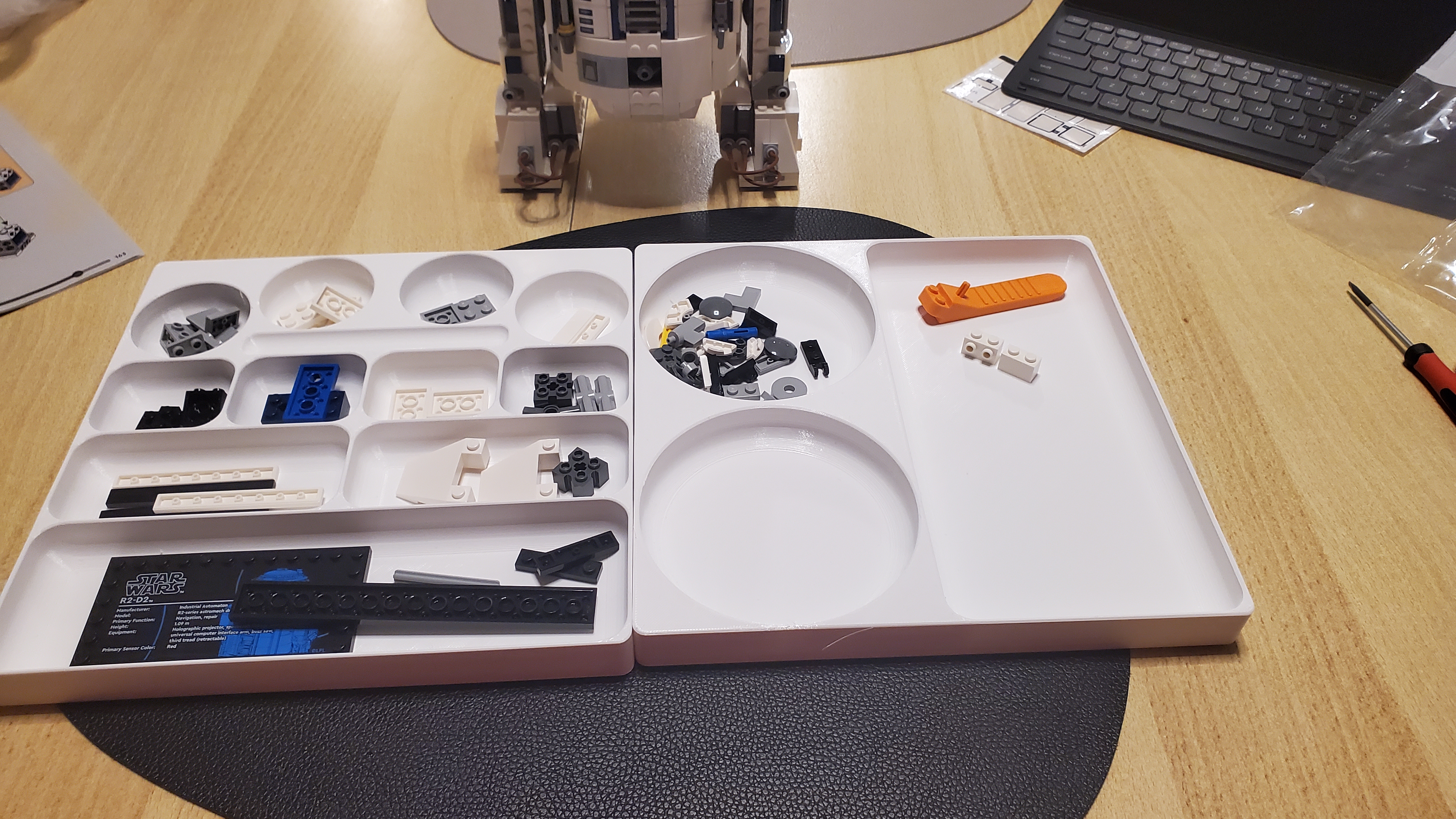 LEGO BUILDING KIT SORTING TRAY — thumbnail 2