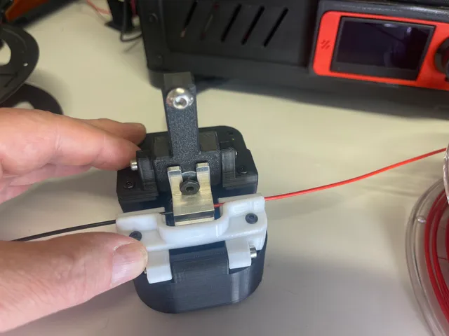 DIY filament splicer