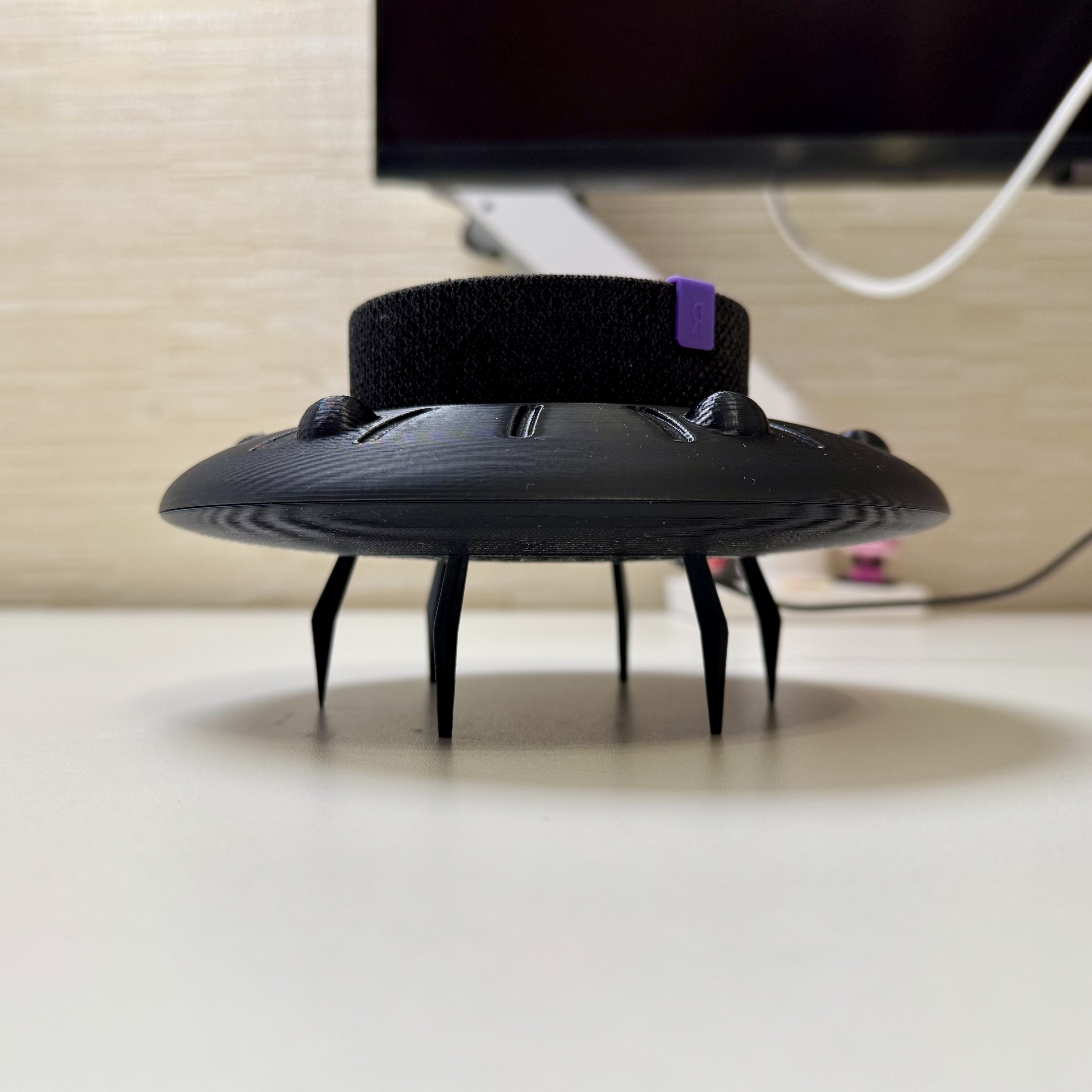 UFO Smart Speaker Stand