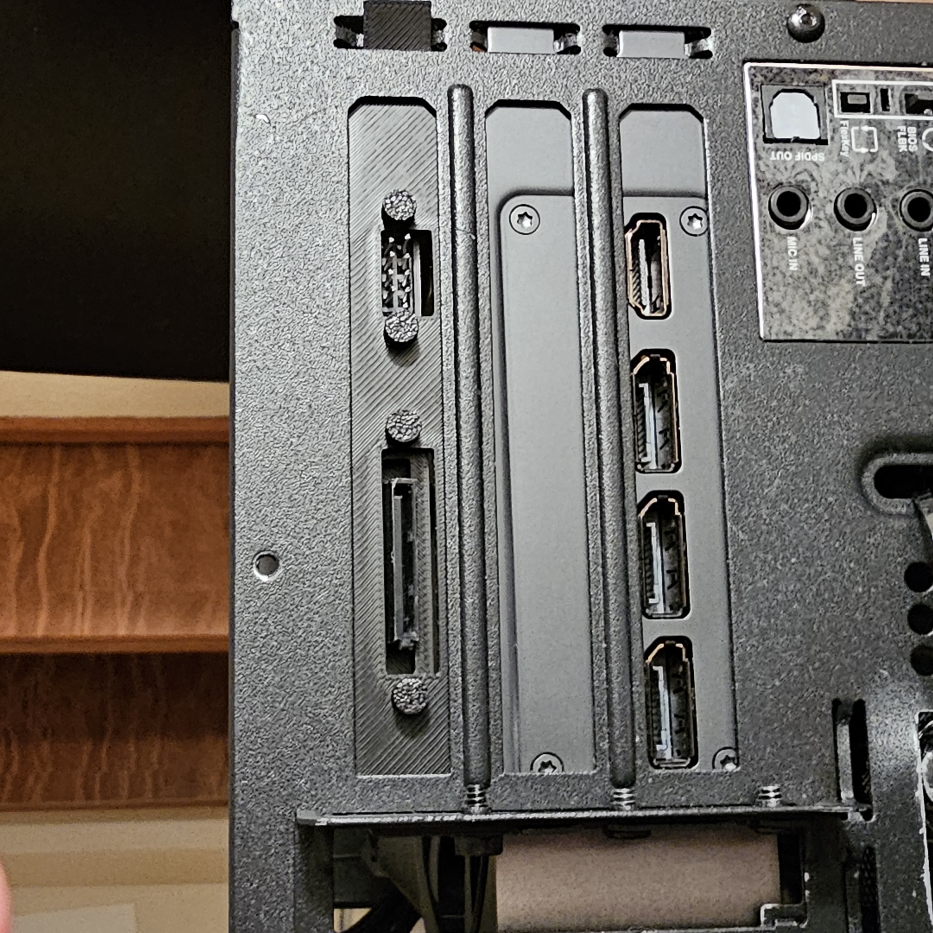 PCIe Passthrough Bracket for SATA and USB to External Devices