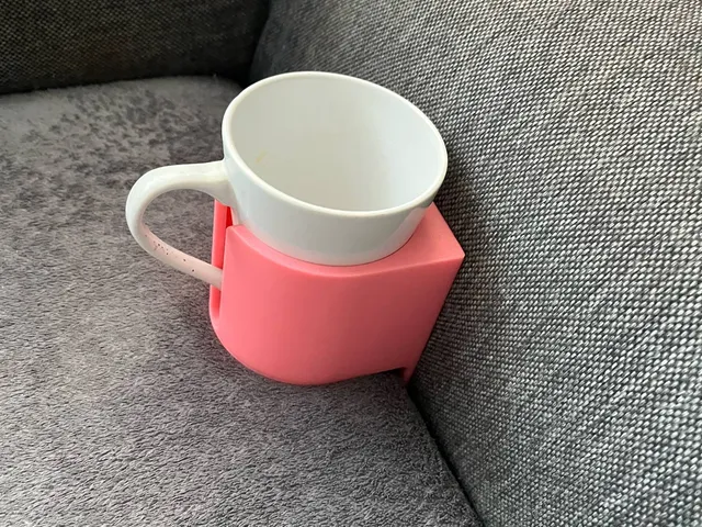 Holder, drink stand for the couch
