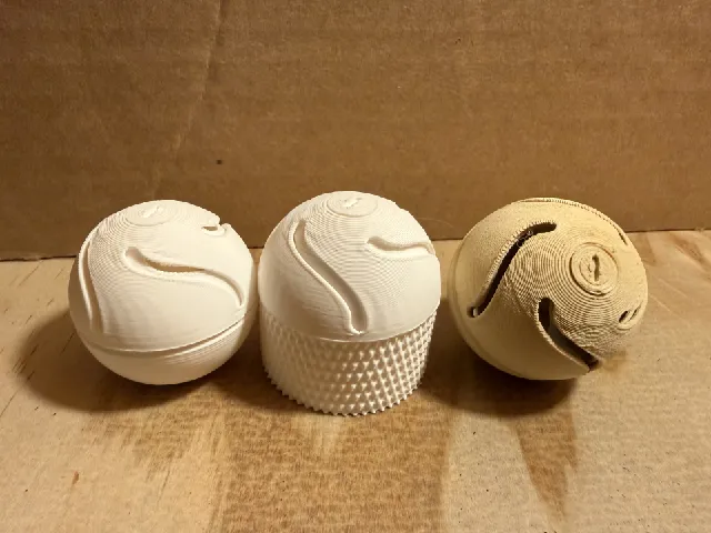 Adjustable Scent Deodorizer Ball