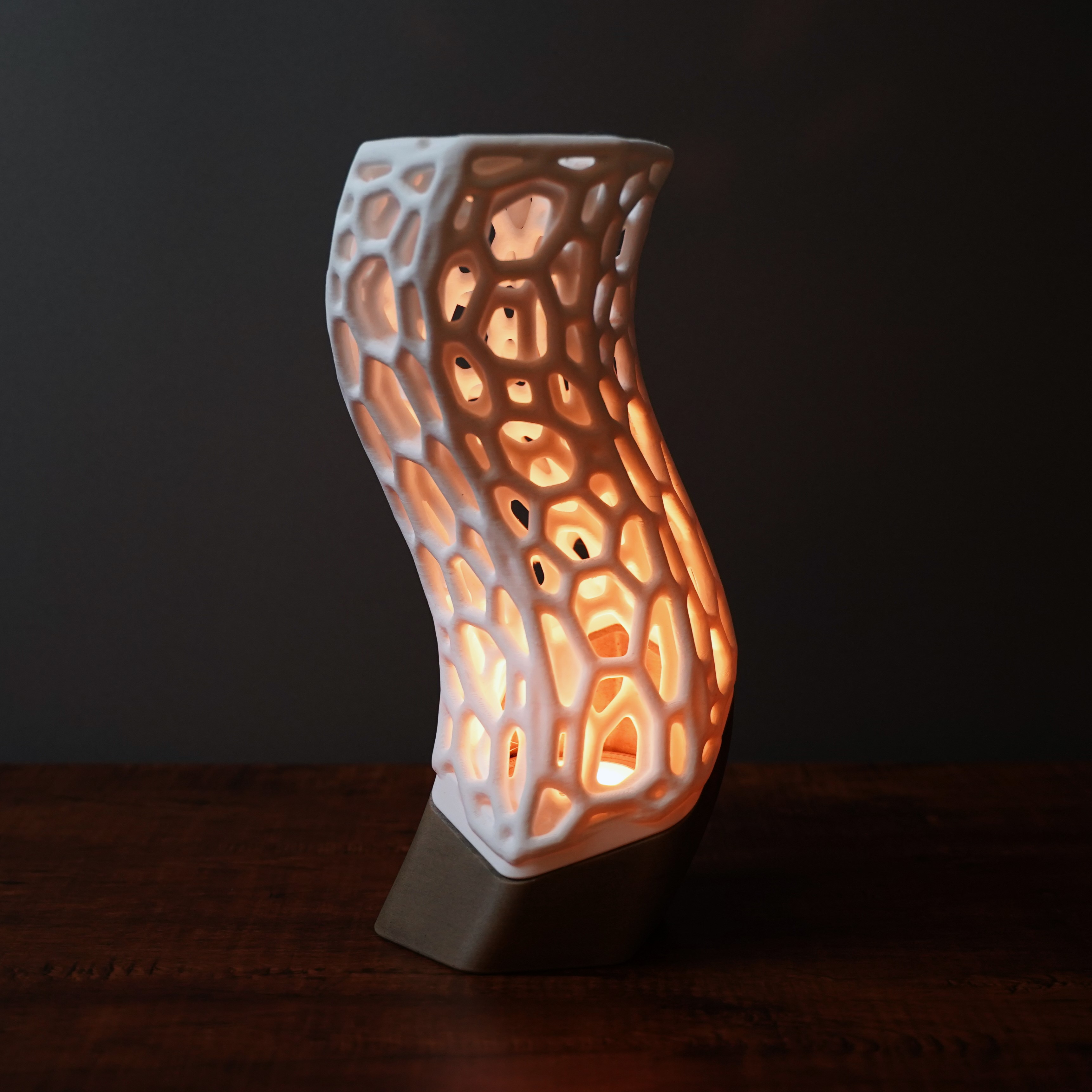Hex Voronoi Lamp
