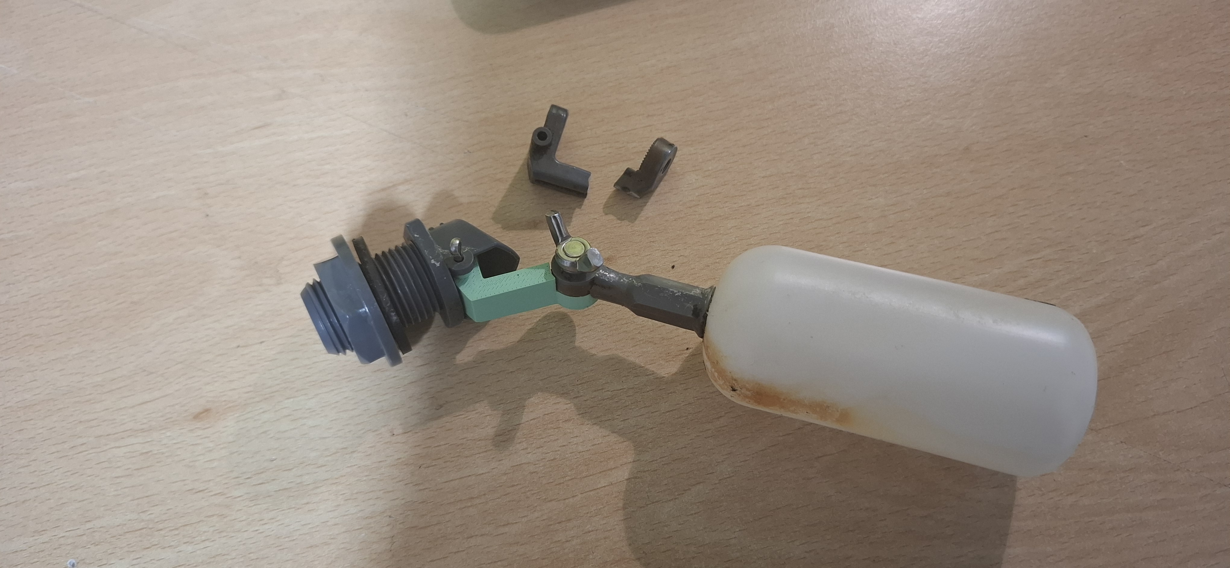 Replacement part for floating valve
