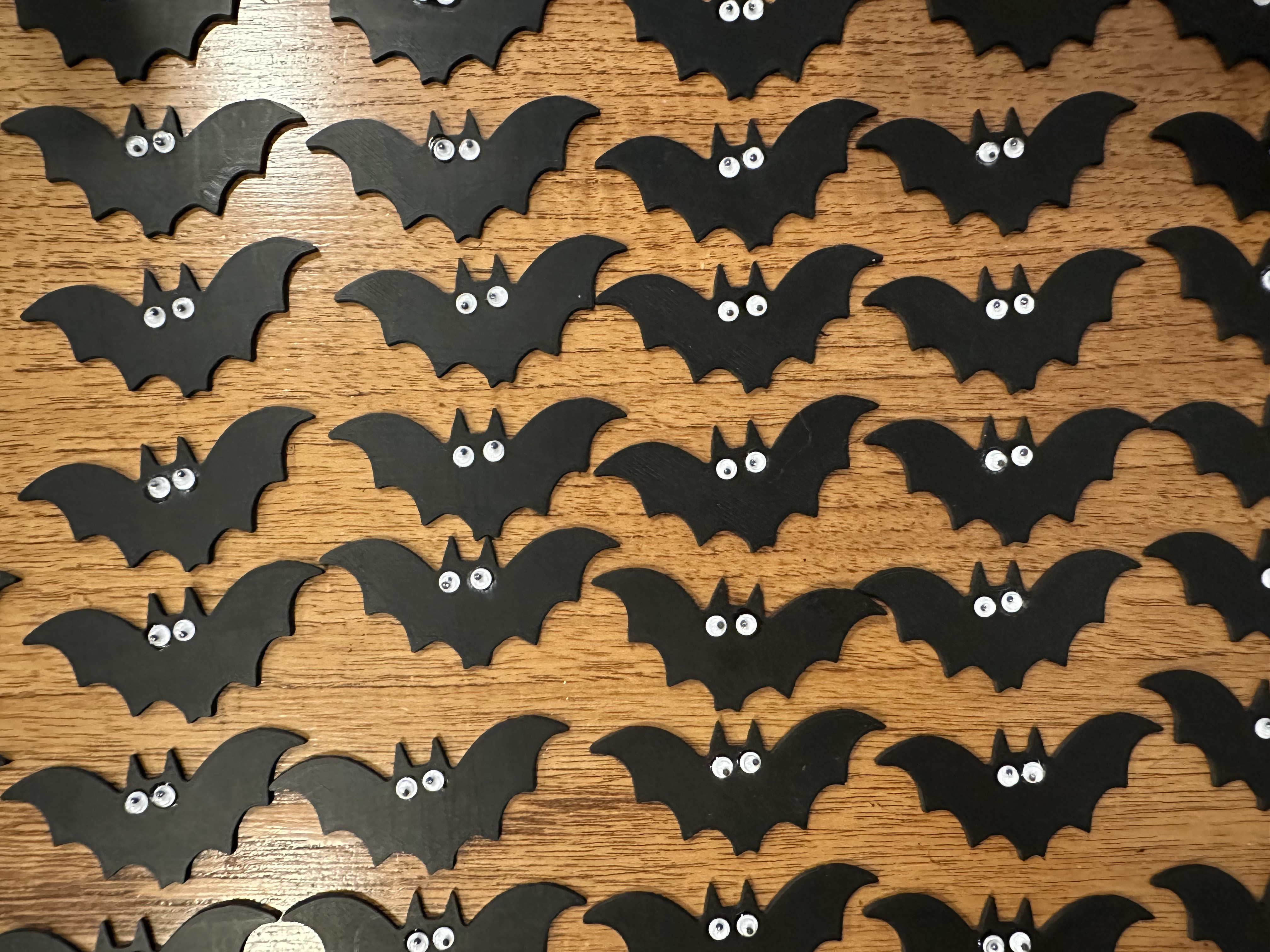 Halloween bat badge/fridge magnet