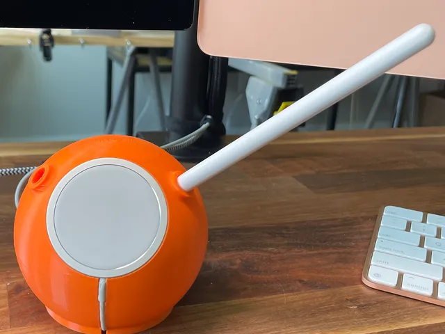 Heavy-Weighted MagSafe Stand for iPhone & Apple Pencil