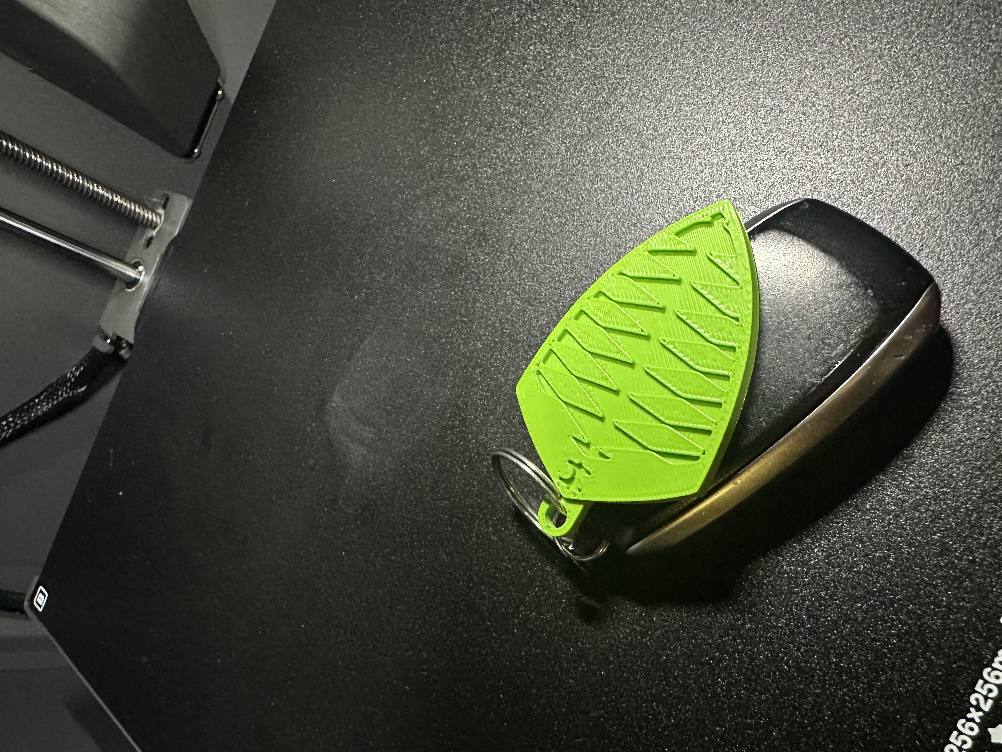 Koenigsegg Logo Keychain