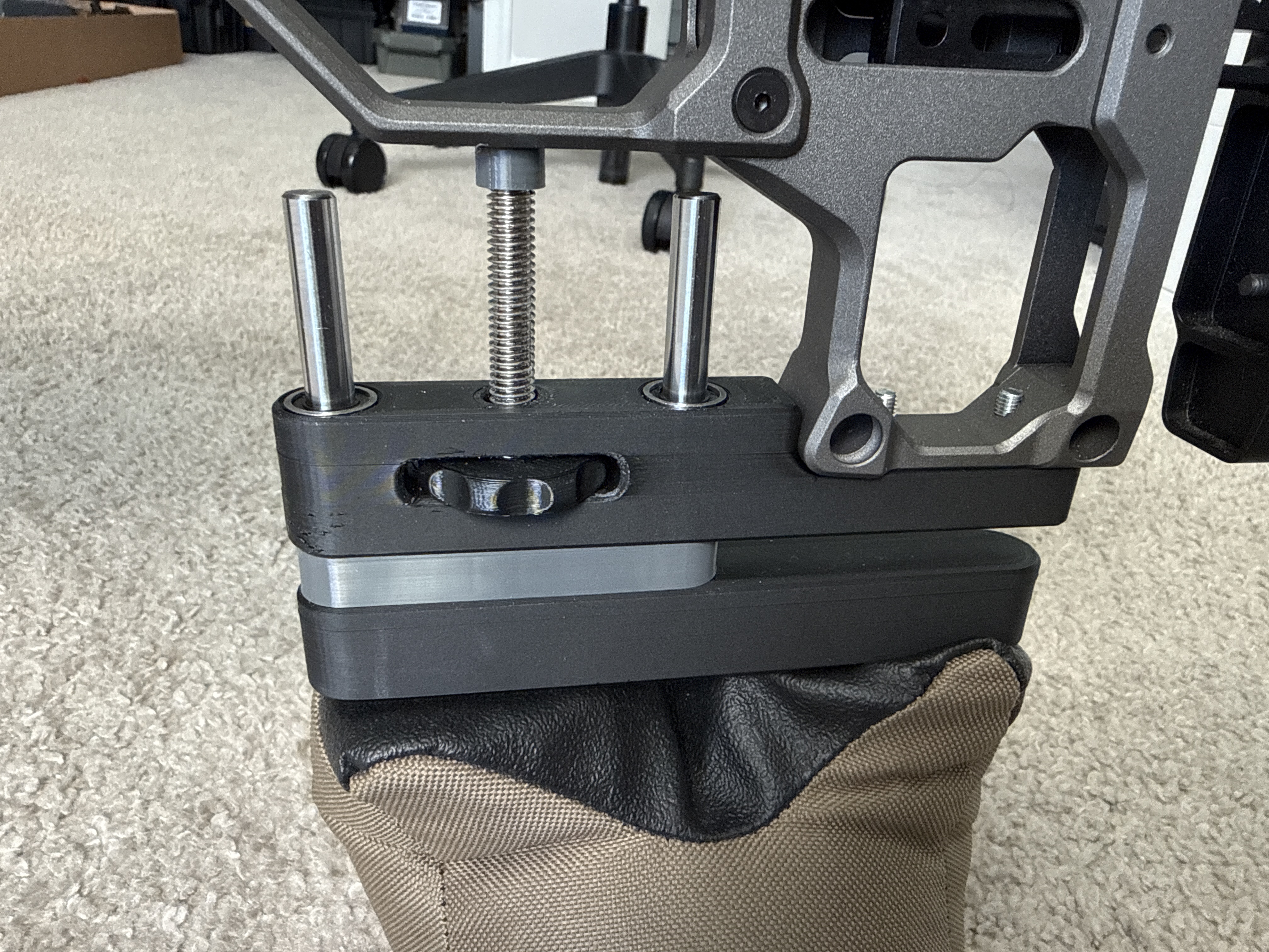 Adjustable Bag Rider