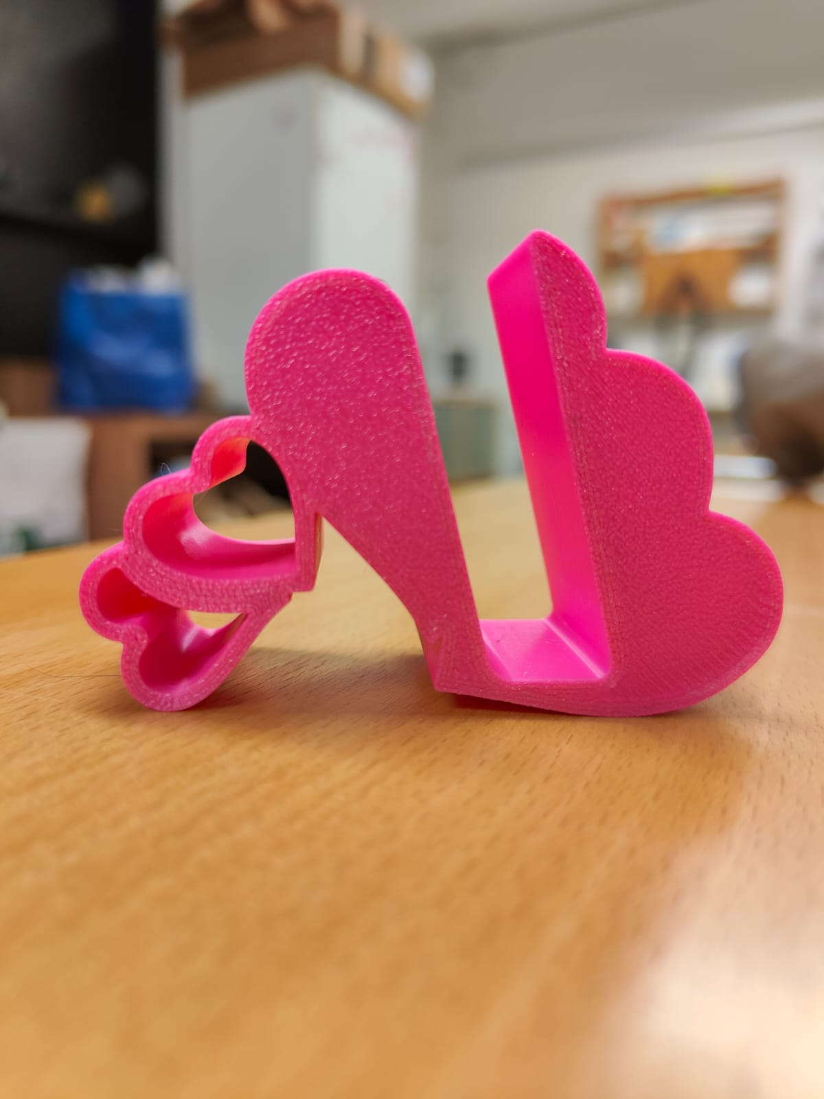 Heart-Themed 3D Printable Phone Stand