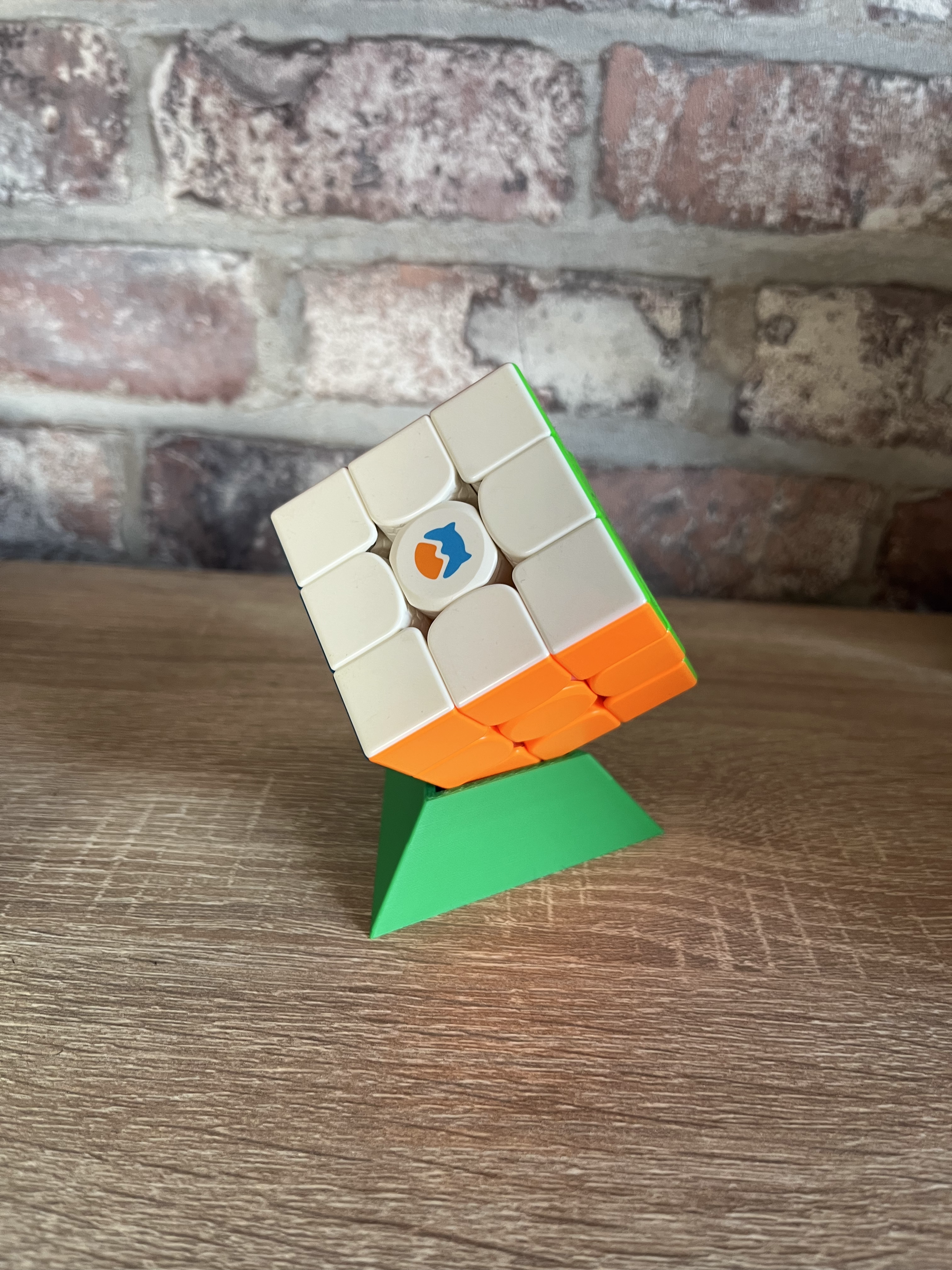 Miniatura 5 do modelo 3D rubick's cube stand