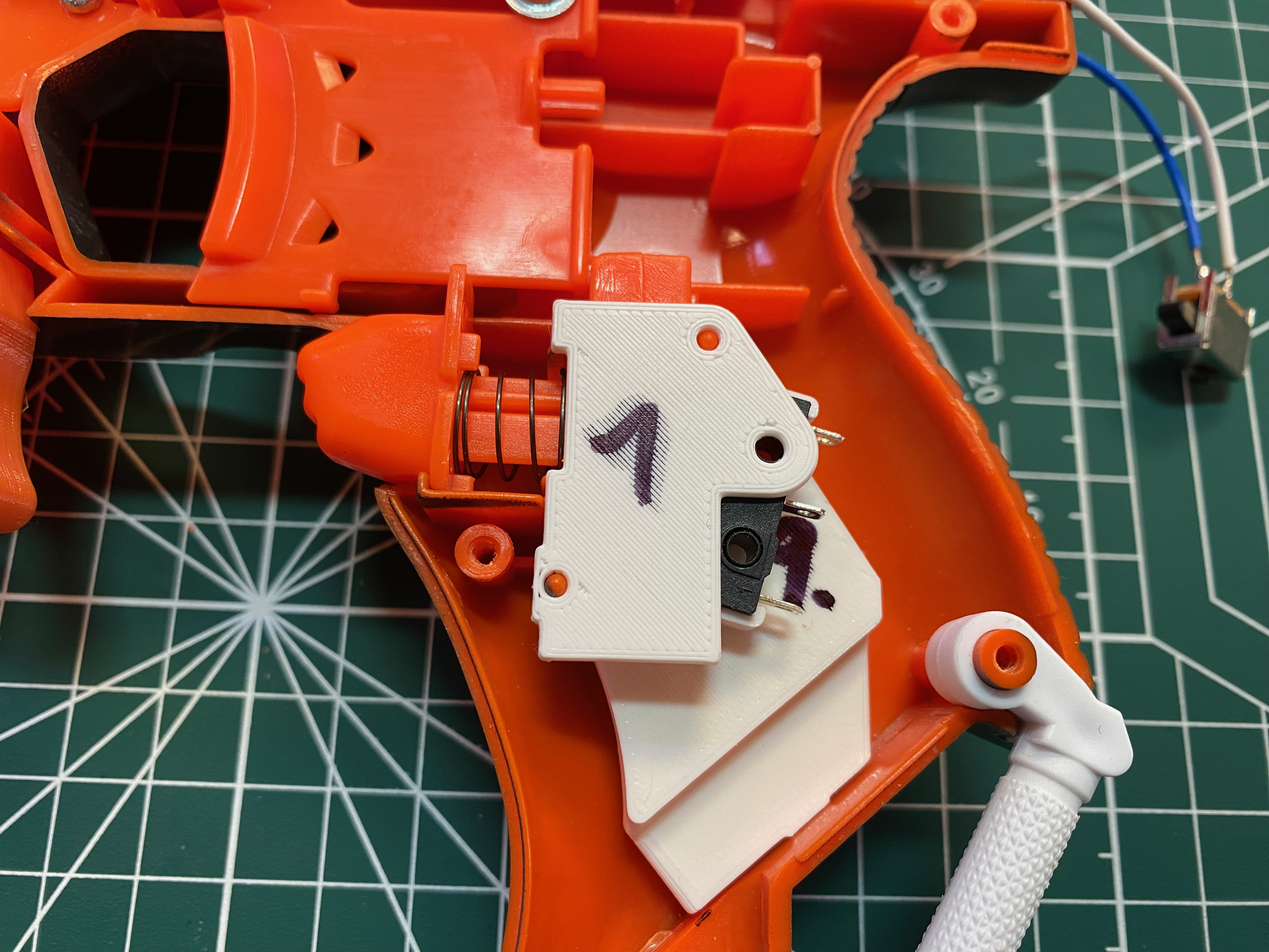 Nerf Stryfe Switch Plate für Worker Mod