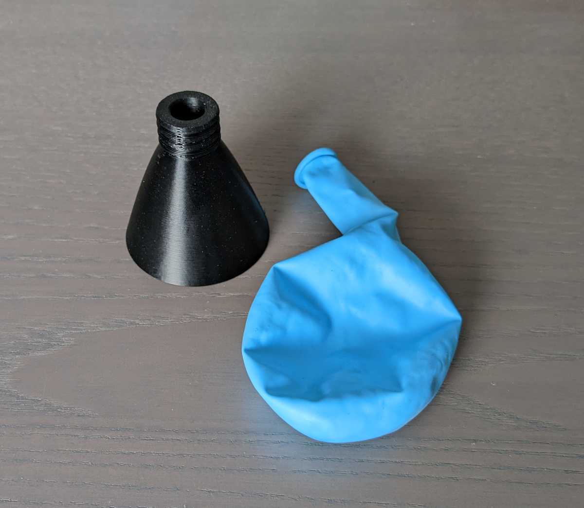 Miniatura 2 do modelo 3D Balloon Rocket