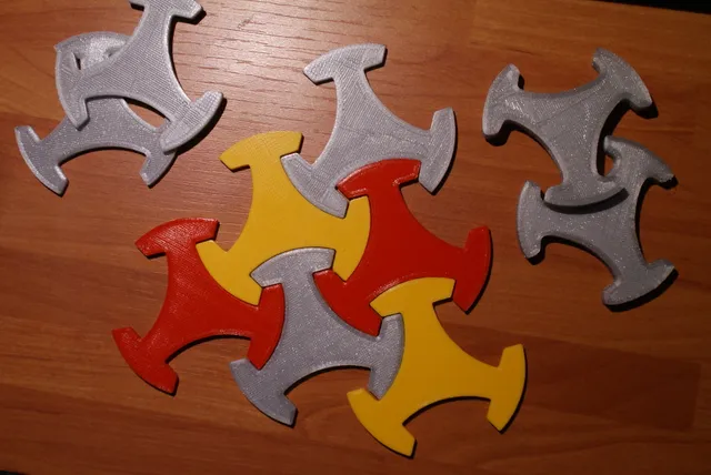 Trispokedovetiles