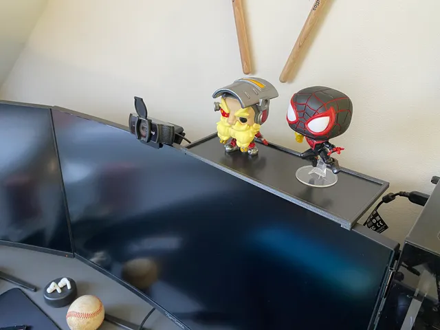 Monitor shelf / Polička na monitor