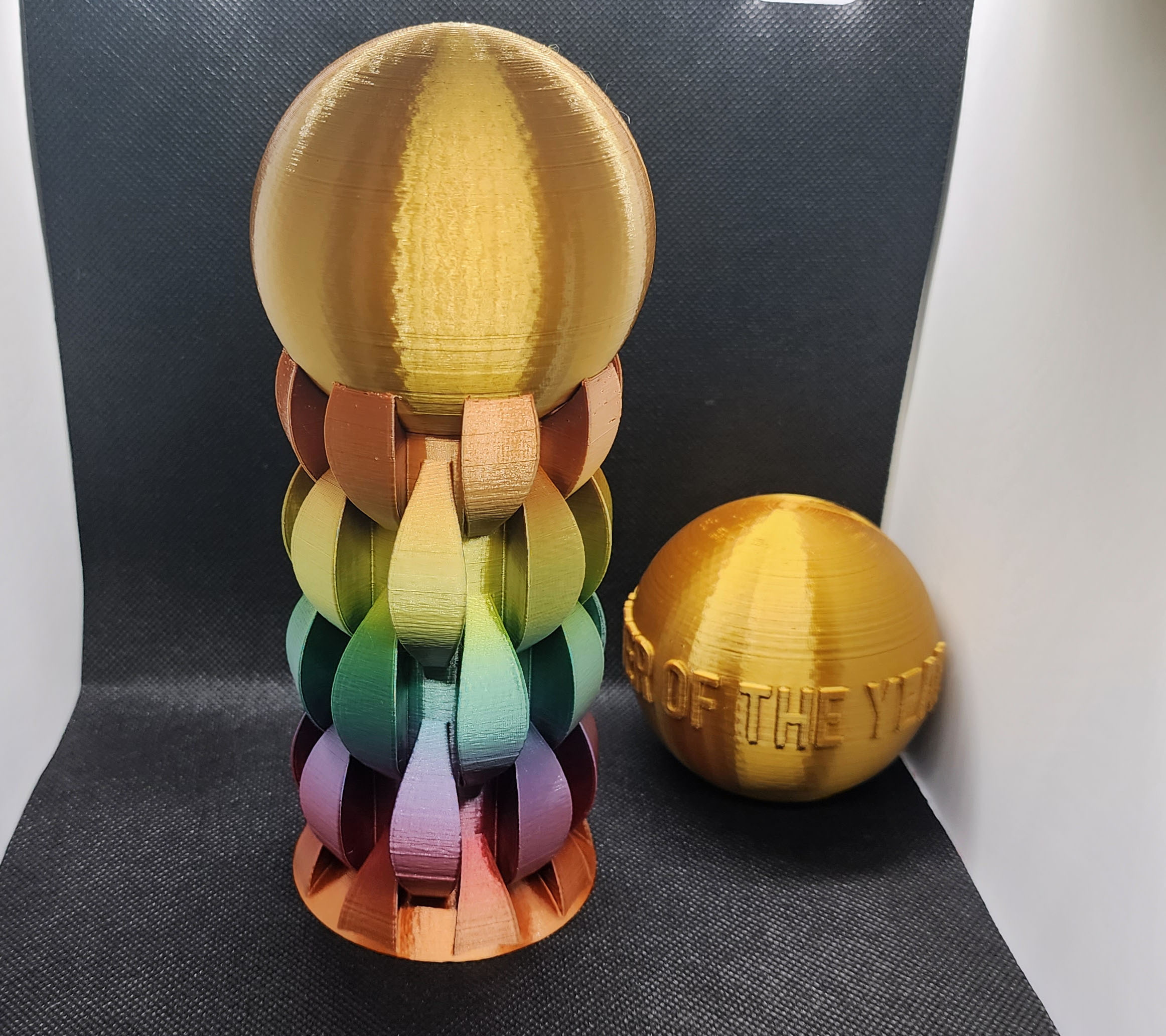 Miniatura 4 do modelo 3D Elegant Trophy 2-Piece Customizable