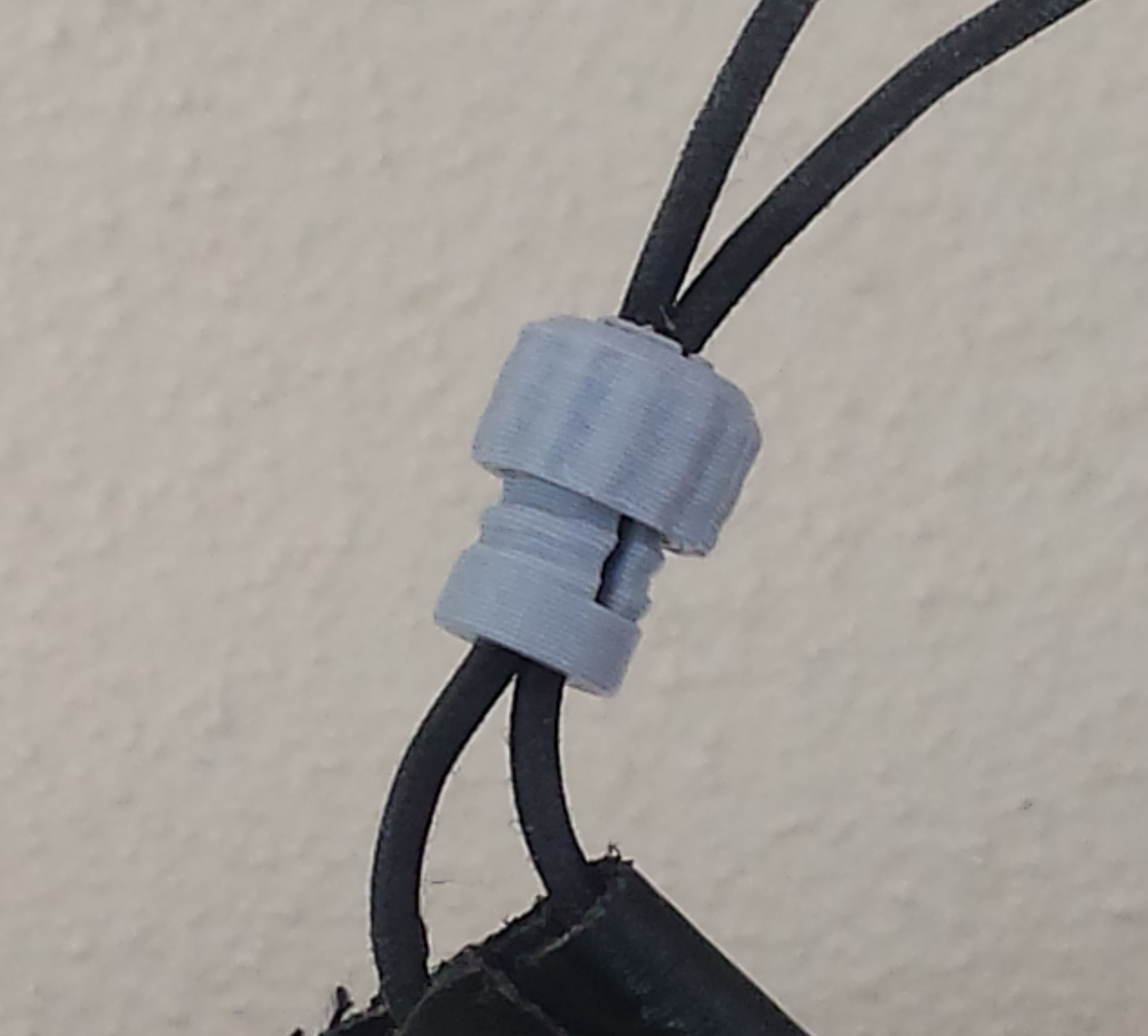 Conical compression clasp for sandals — thumbnail 3