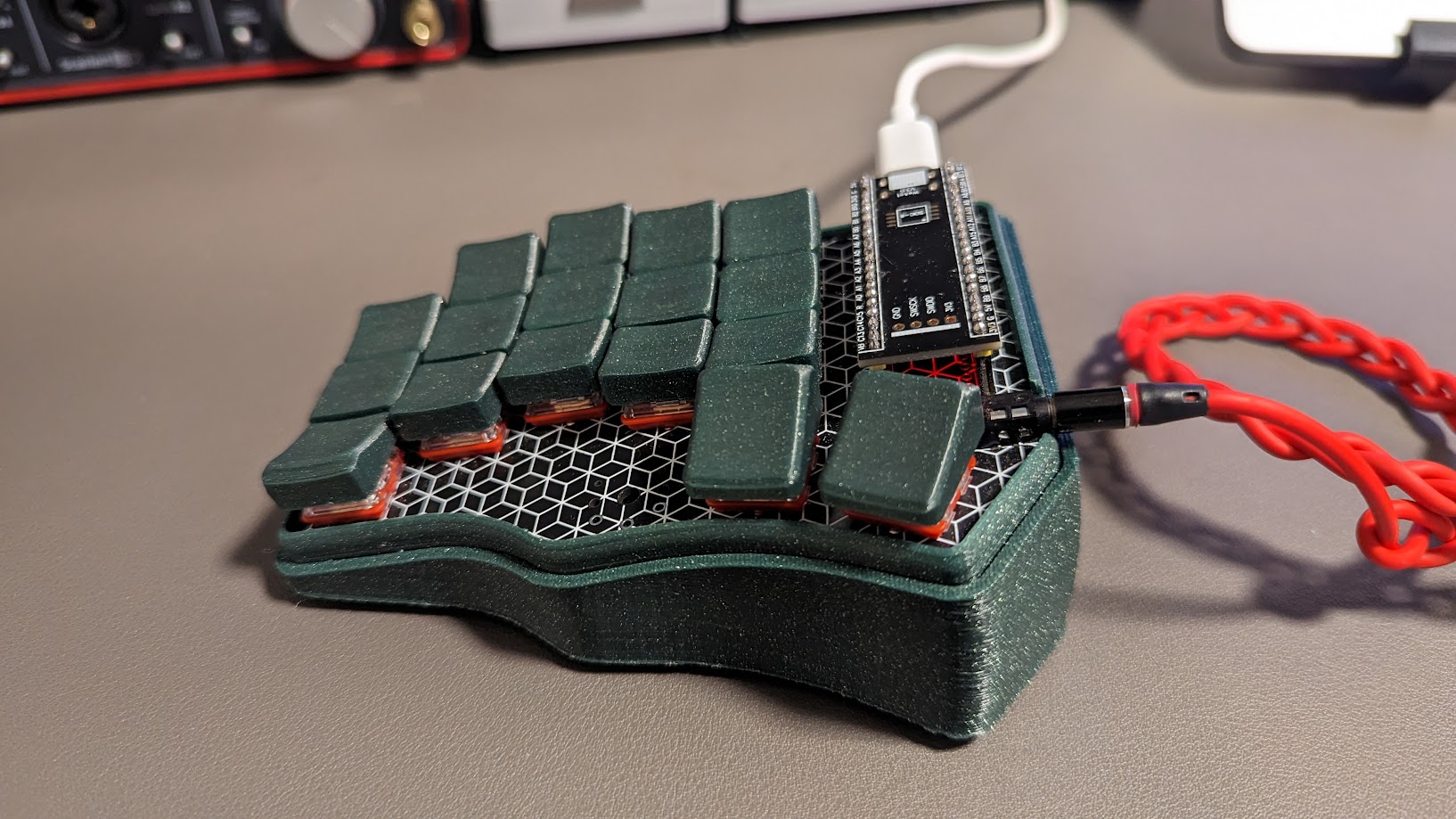 Kailh Choc Ergonomic Sculpted Keycaps