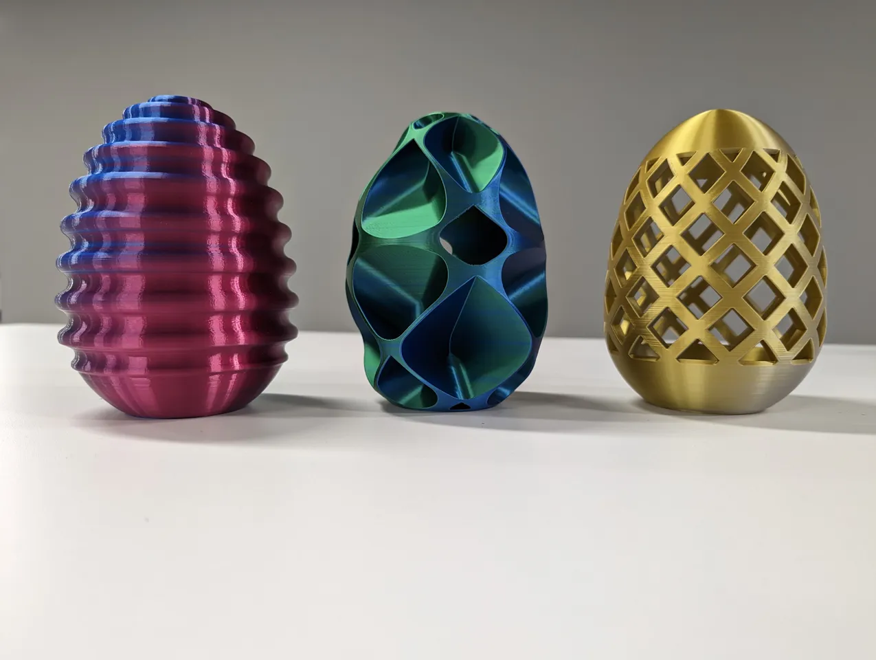 Modern Easter egg mould - Martellato