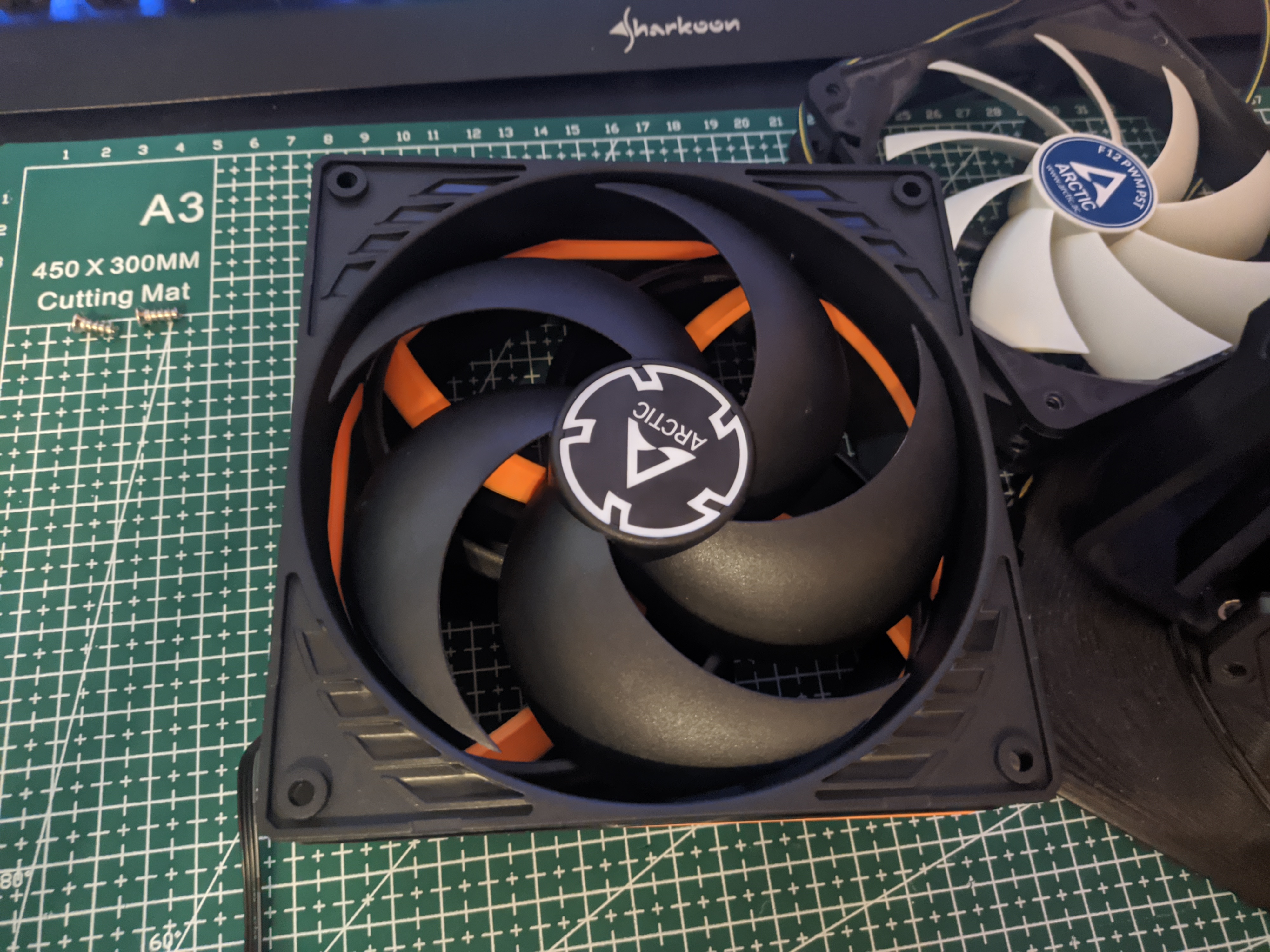 140mm to 120mm Fan Adapter