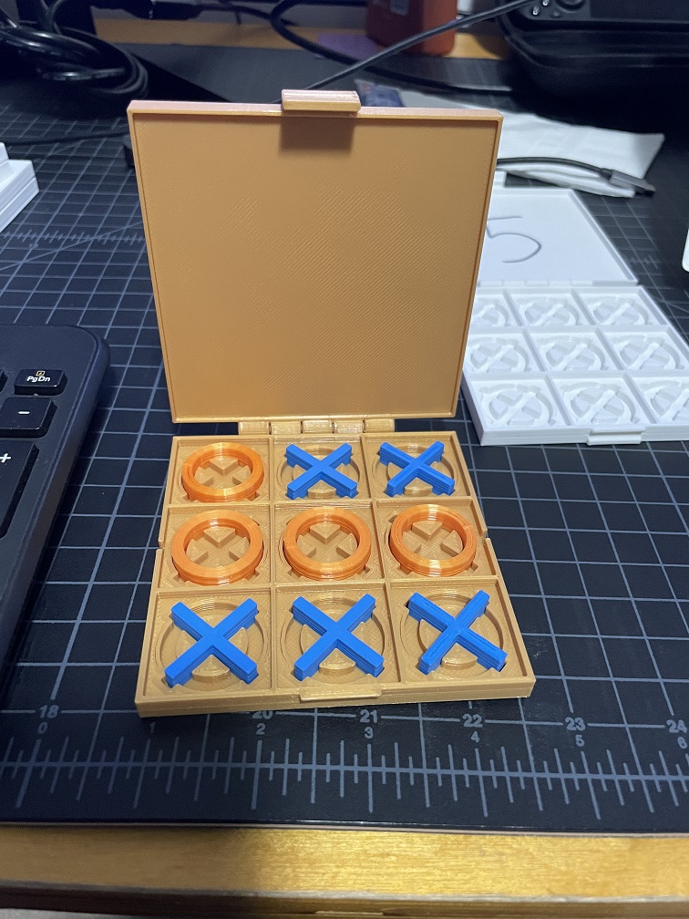 Portable tic-tak-toe board by k4p1 | Download free STL model | Printables.com