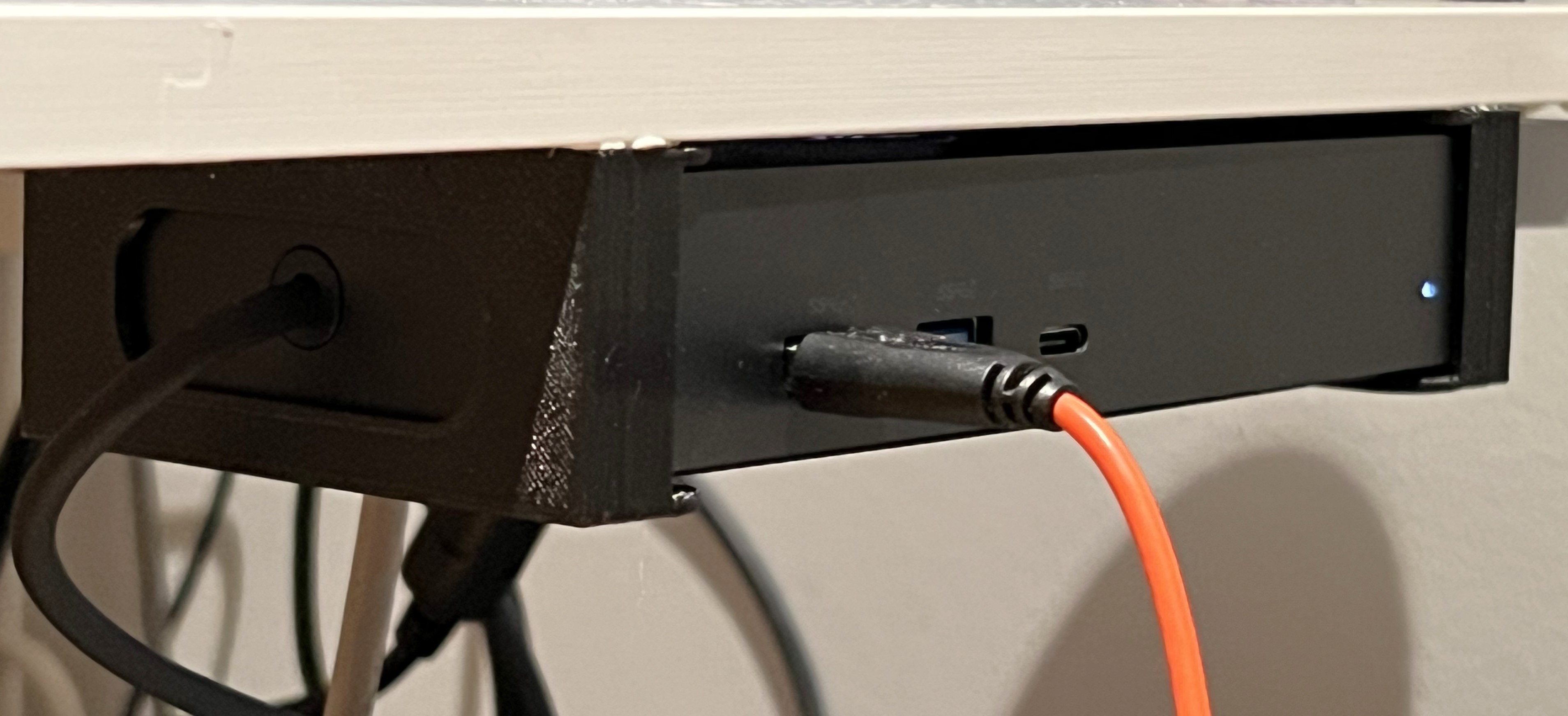 DELL D6000S dock