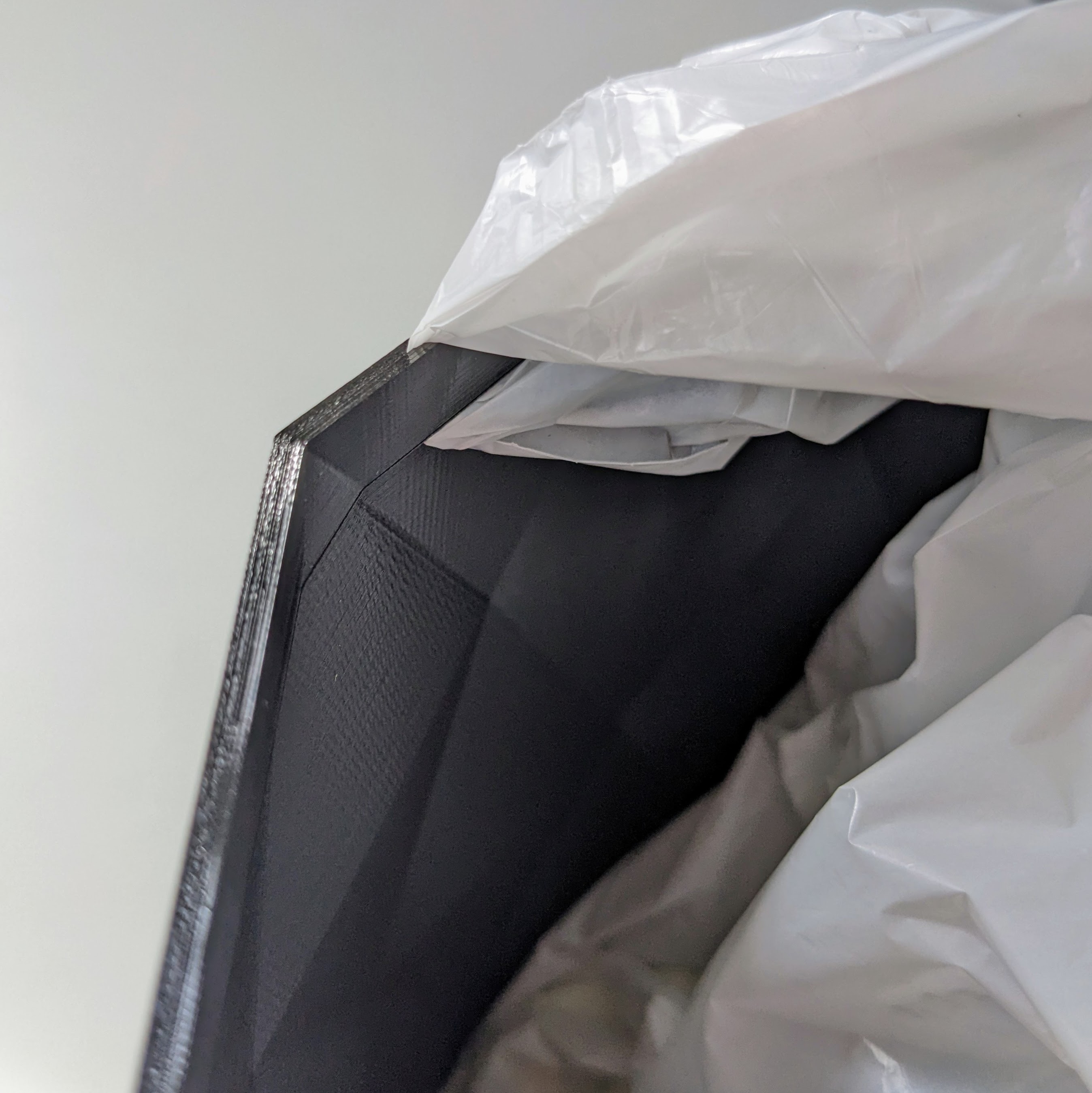 GeoStone Trash Bin with Inner Bag Ring and Lid by damu Download free