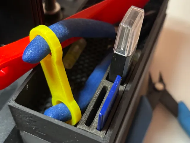 USB and SD slot