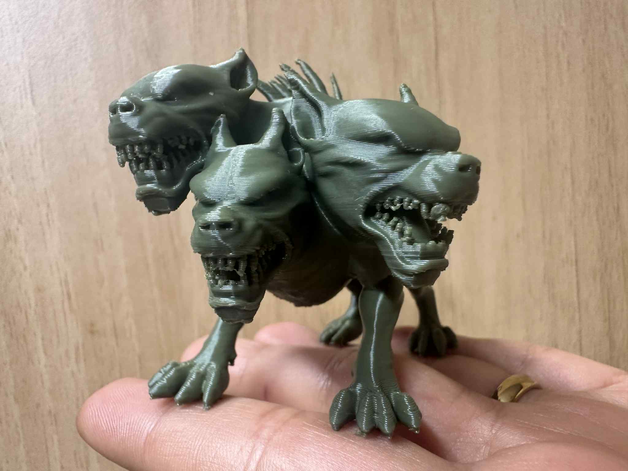 Cerberus Three-Headed Underworld Guardian Hound - Fluffy — miniatura 3