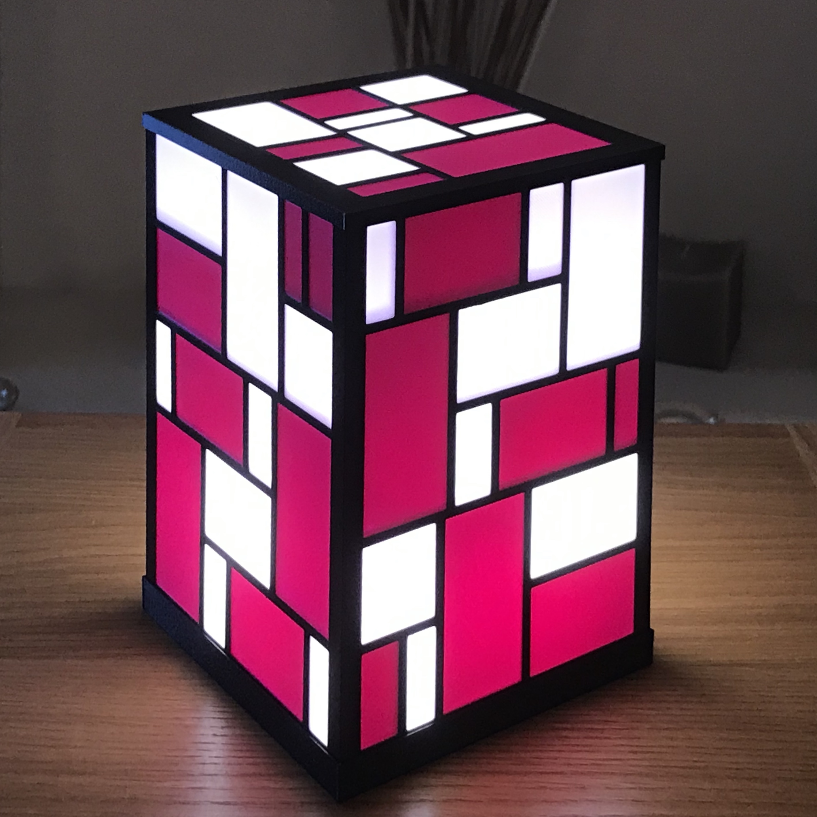 Miniatura 3 do modelo 3D Mondrian Table Lamp