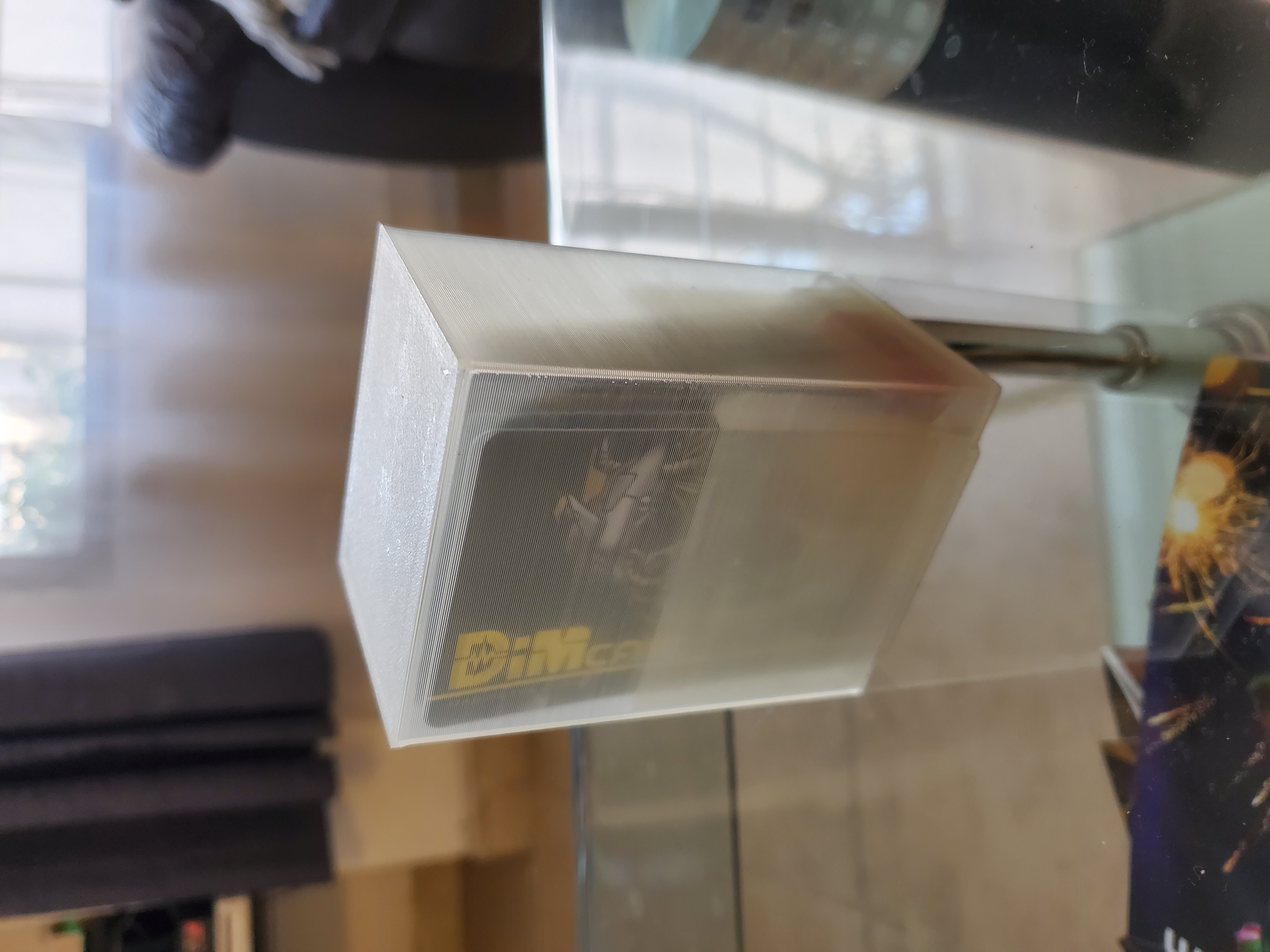 dim card holder