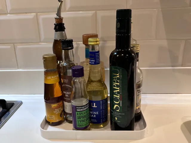 kitchen bottle organizer
