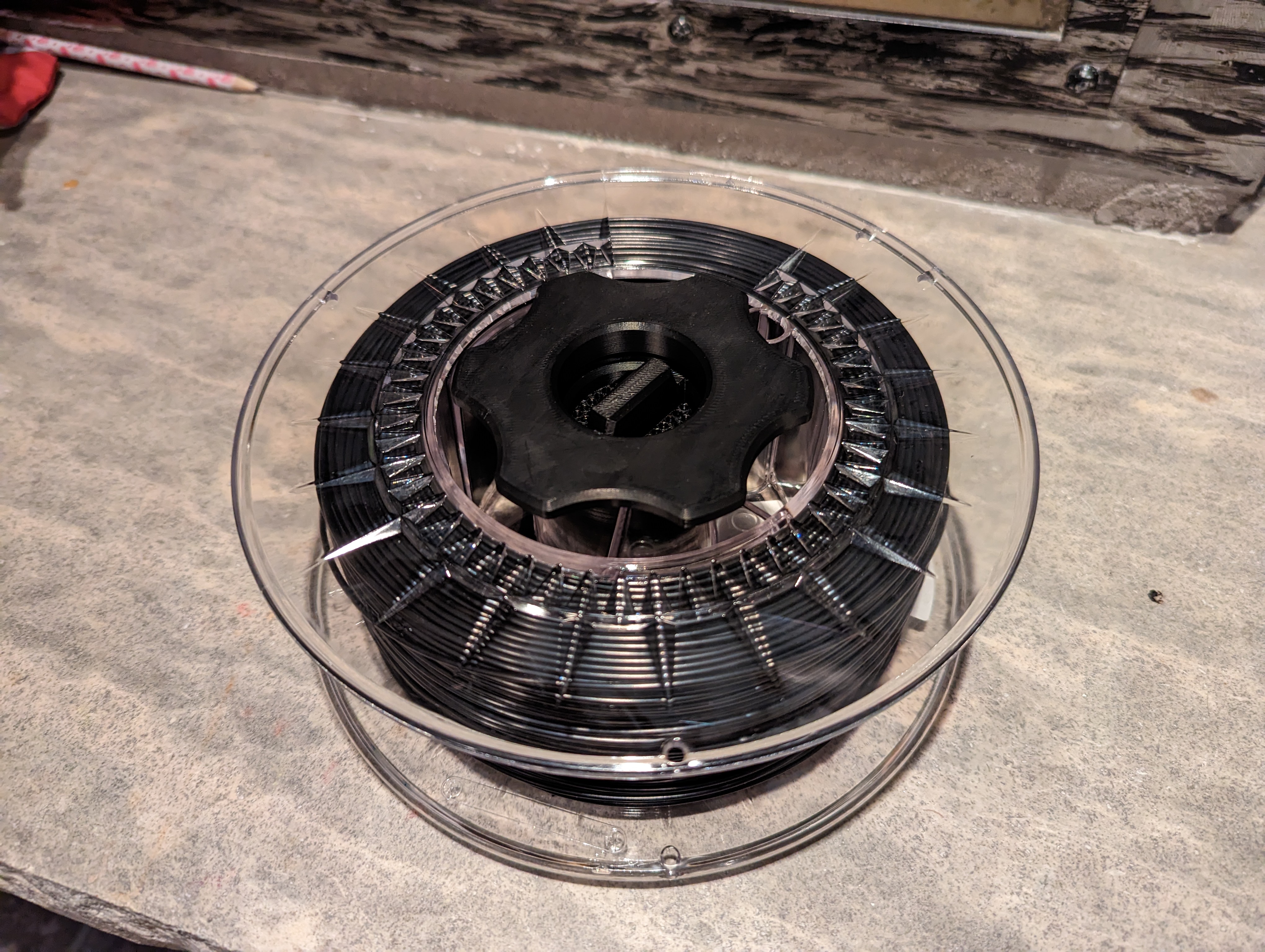 Dessicant spool insert
