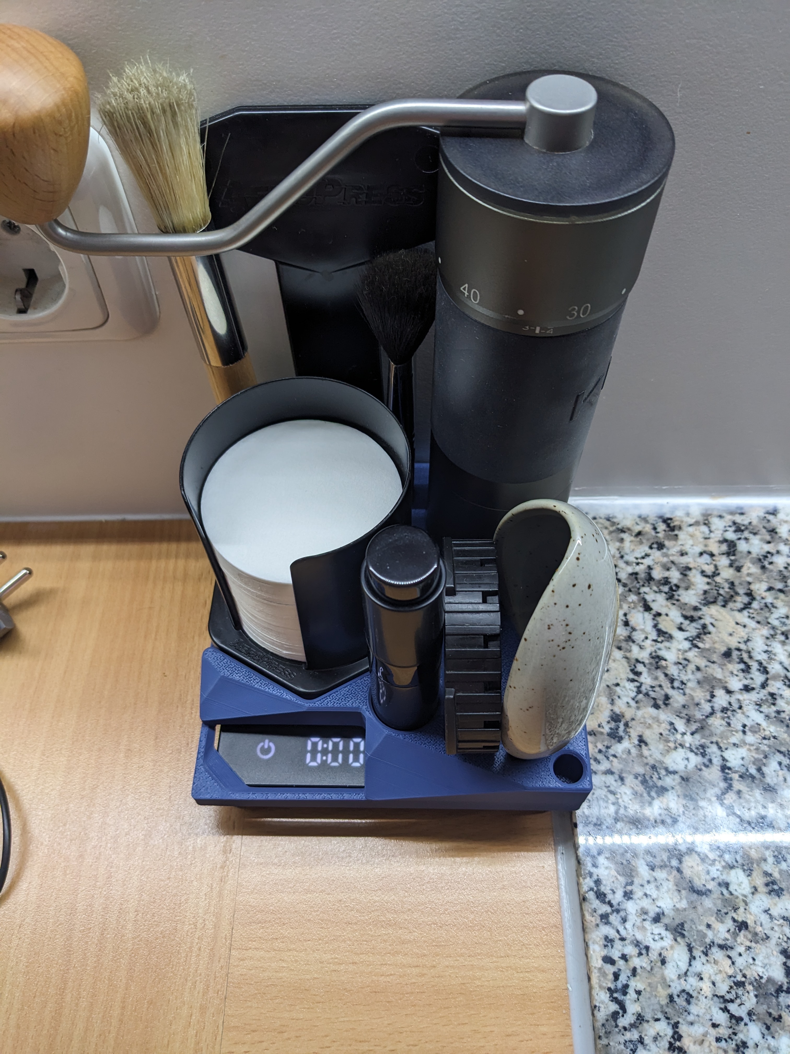 mhw-3bomber coffee scale gear organizer