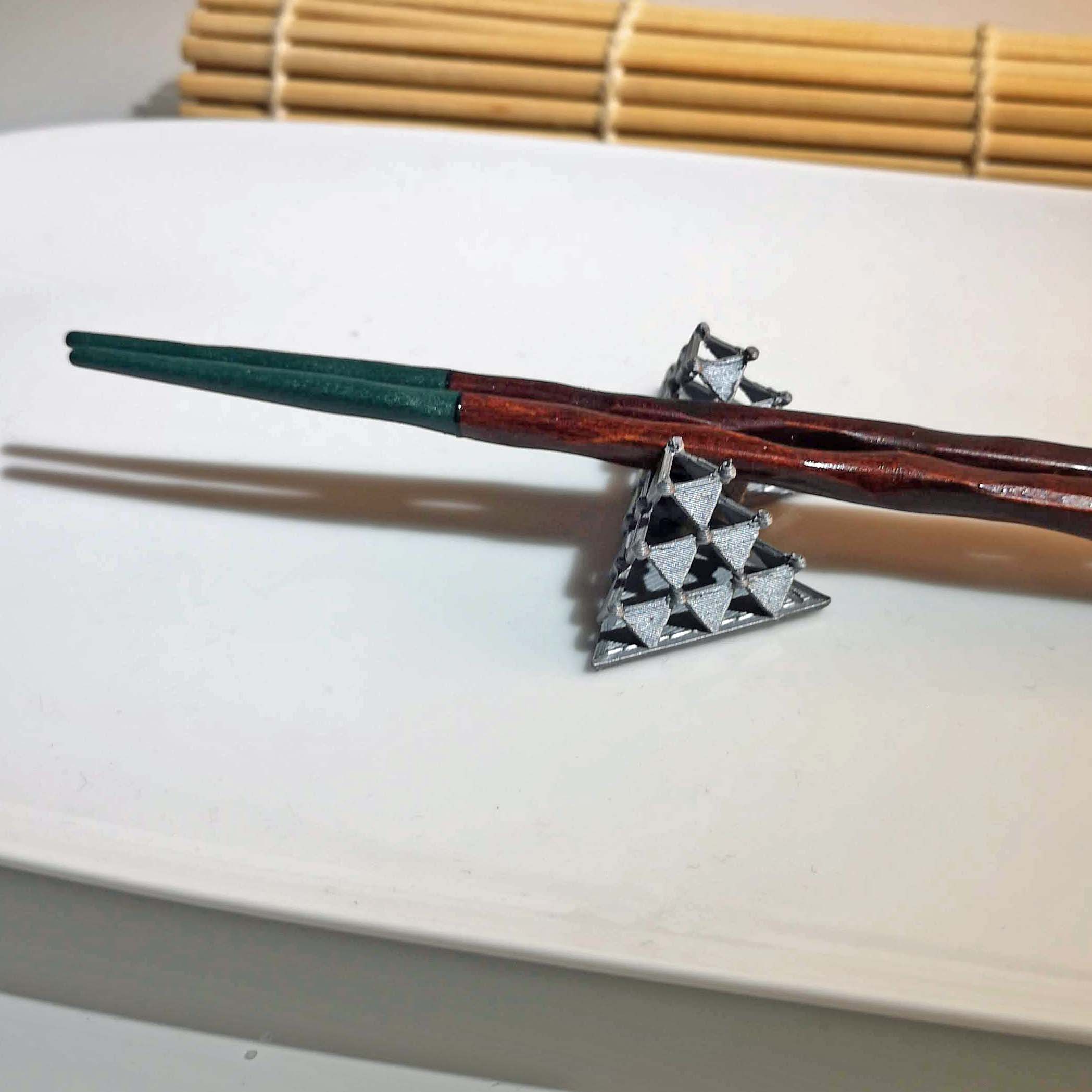 Uroko Chopsticks Holder by Enderman Prints Download free STL model