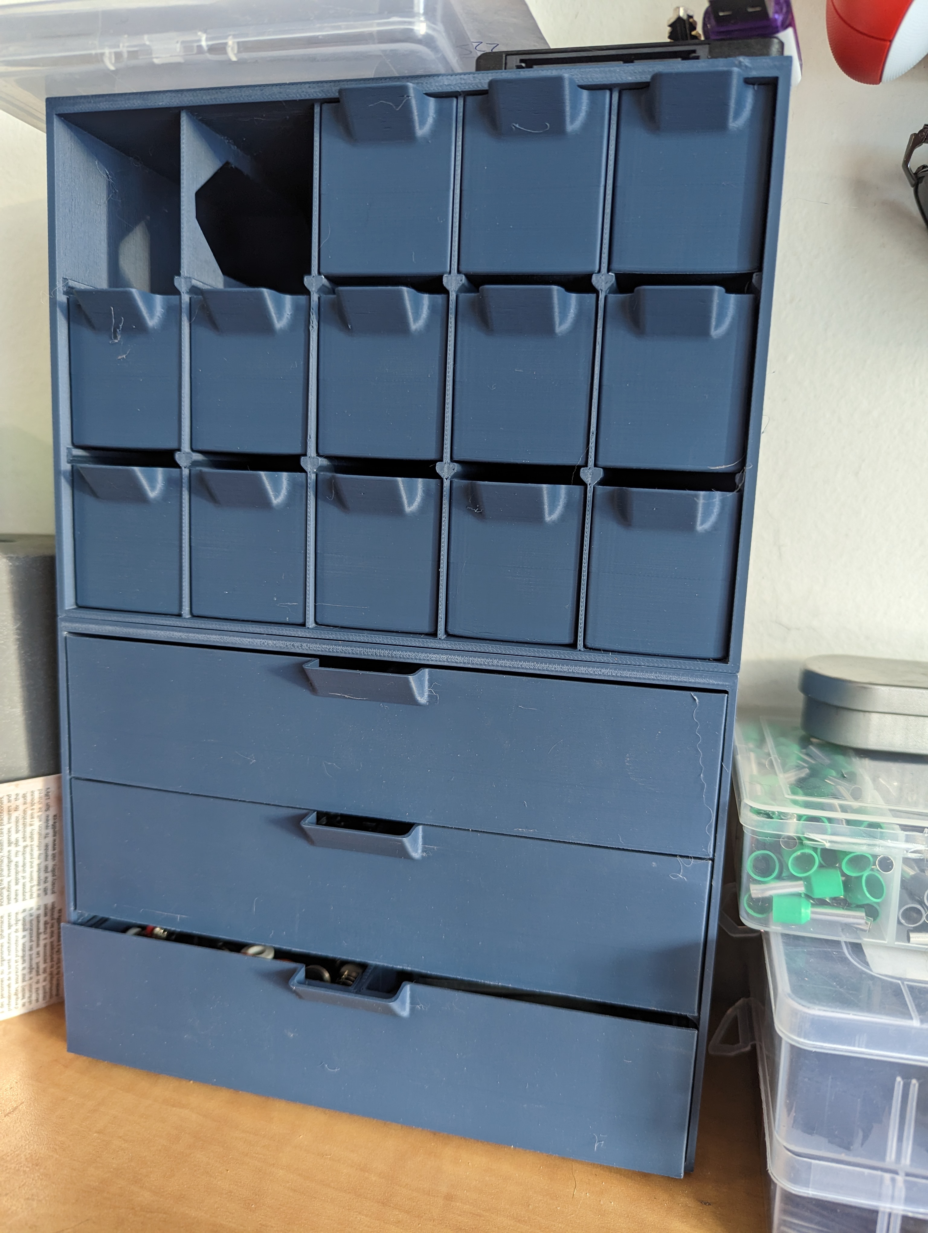 Small sliding storage box