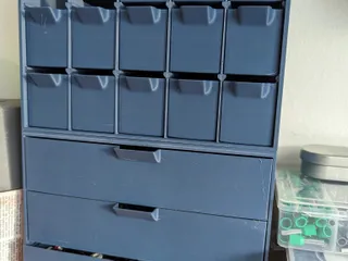 STL file Small storage box with compartments