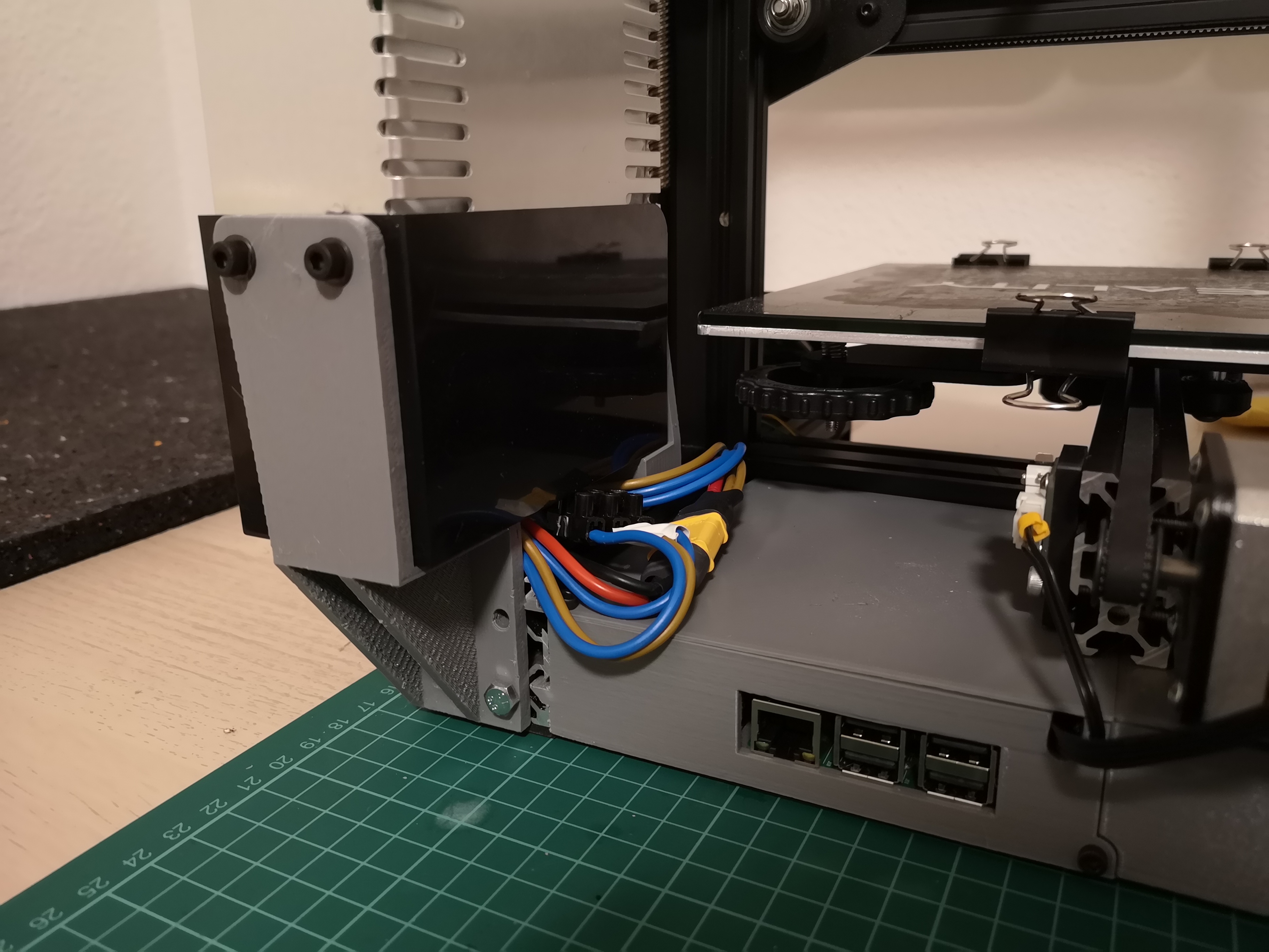 Ender 3 PSU Mount by M4n1 Download free STL model
