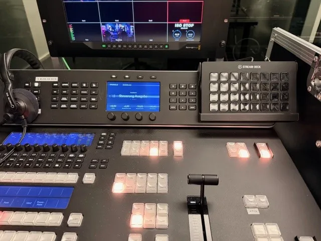 Streamdeck XL holder for Blackmagic Studio 8 iso