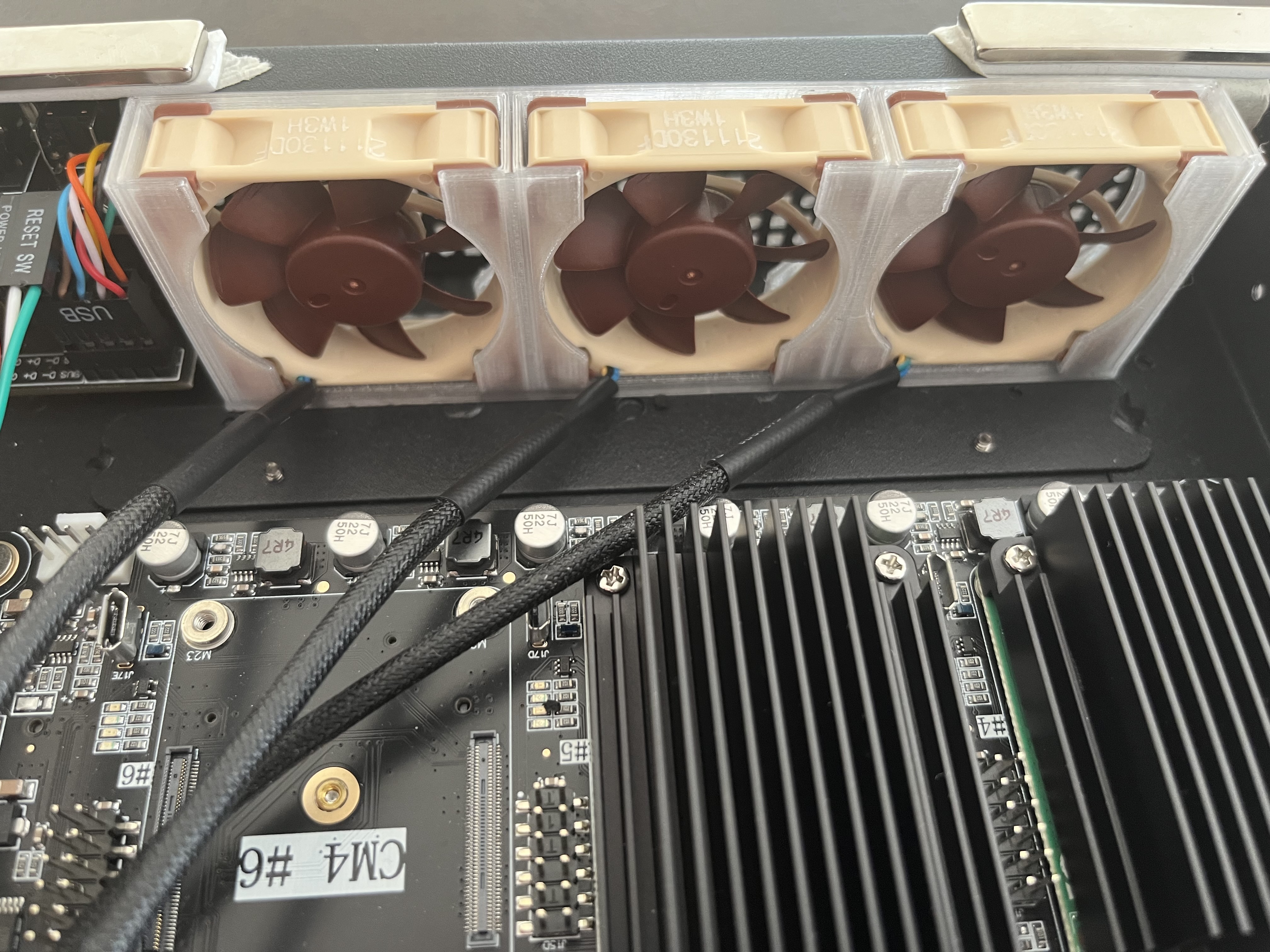 3x 40mm (10mm) Noctua fan holder for e.g. Super6C. Noise dampening