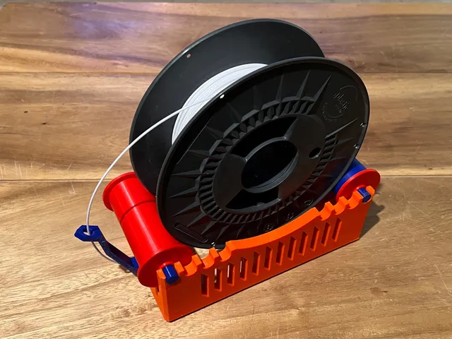 Adjustable spool holder