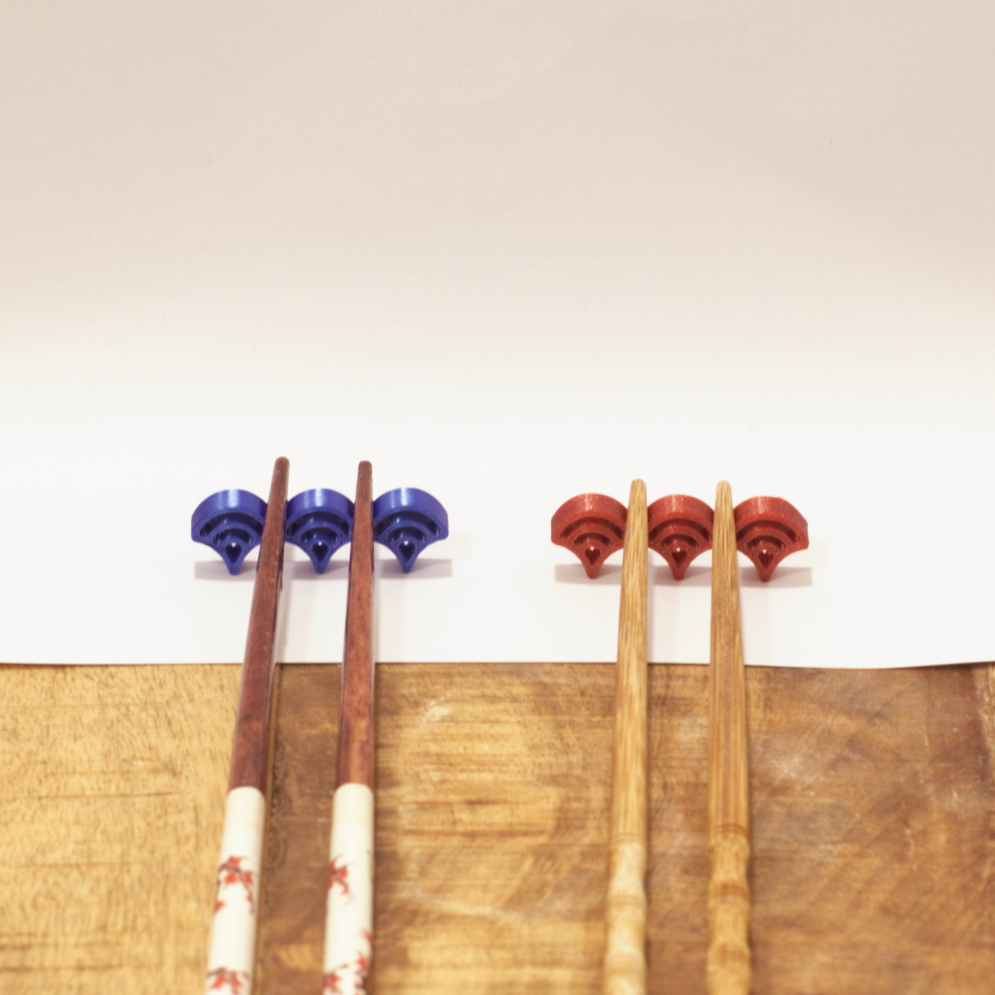 Waves of the ocean chopsticks holder