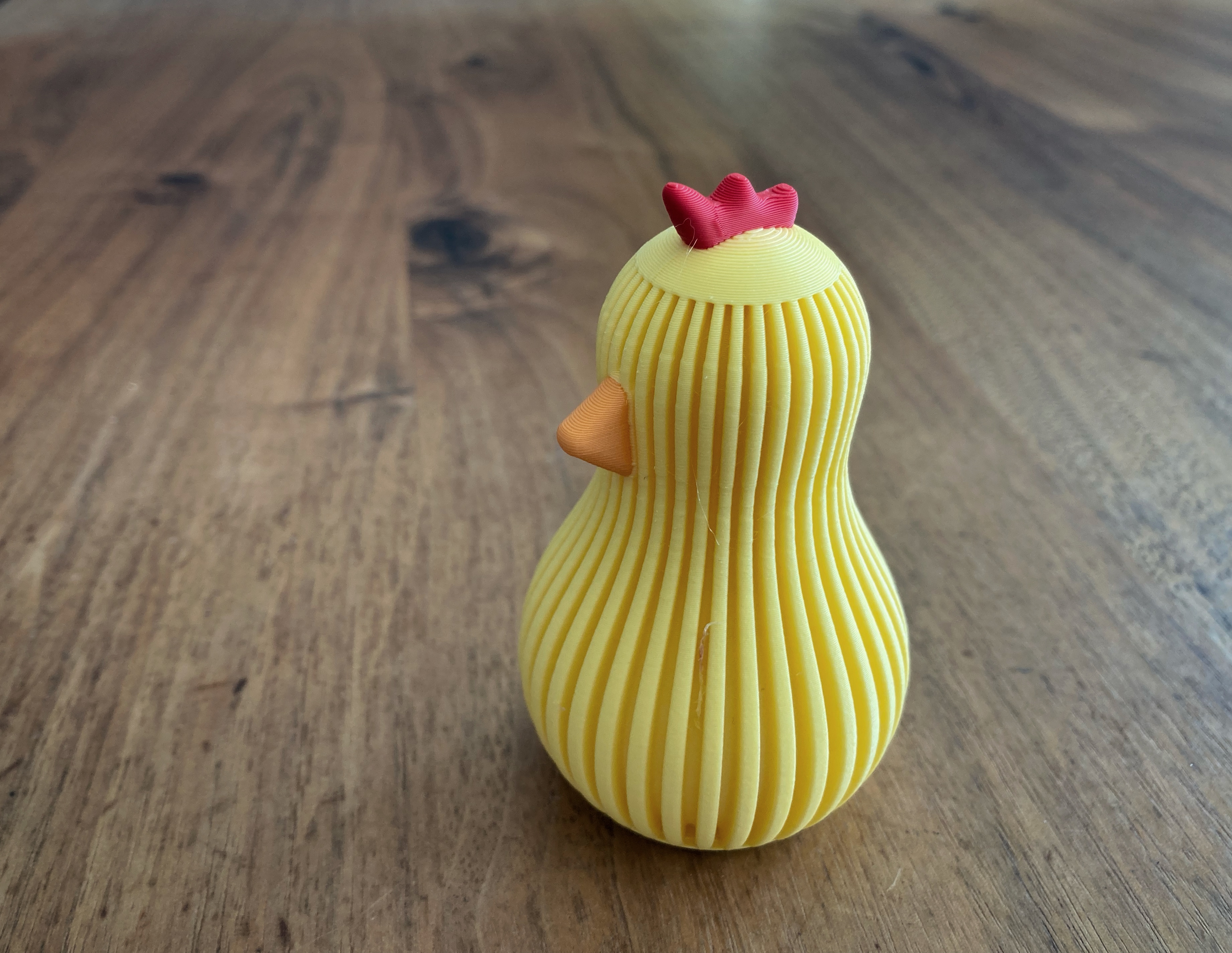 Miniatura 2 do modelo 3D Easter Chicken, ribbed design