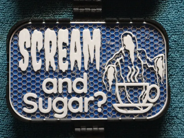 Scream and Sugar? sign