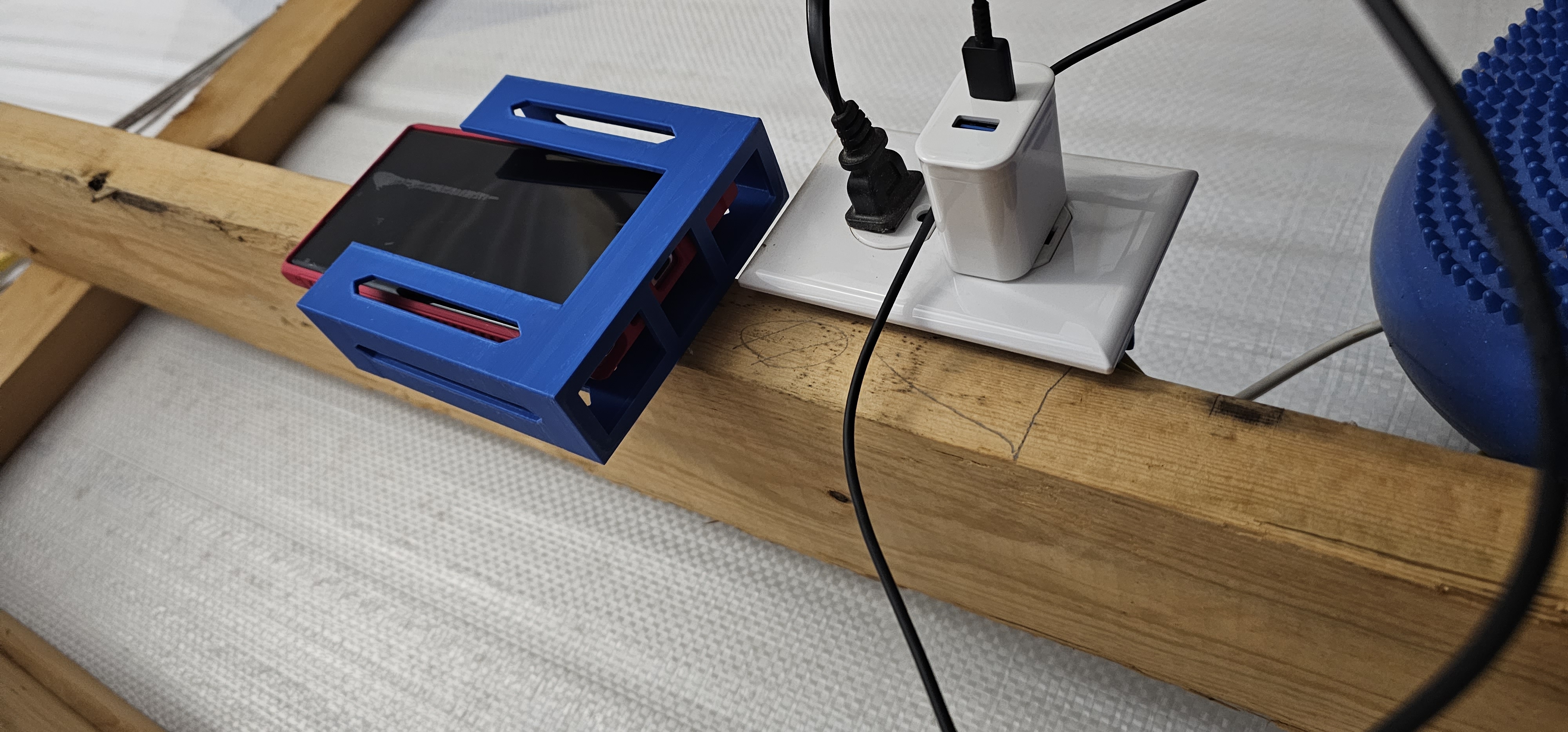 Cell Phone Holder Wall Mount by missile150 Download free STL model