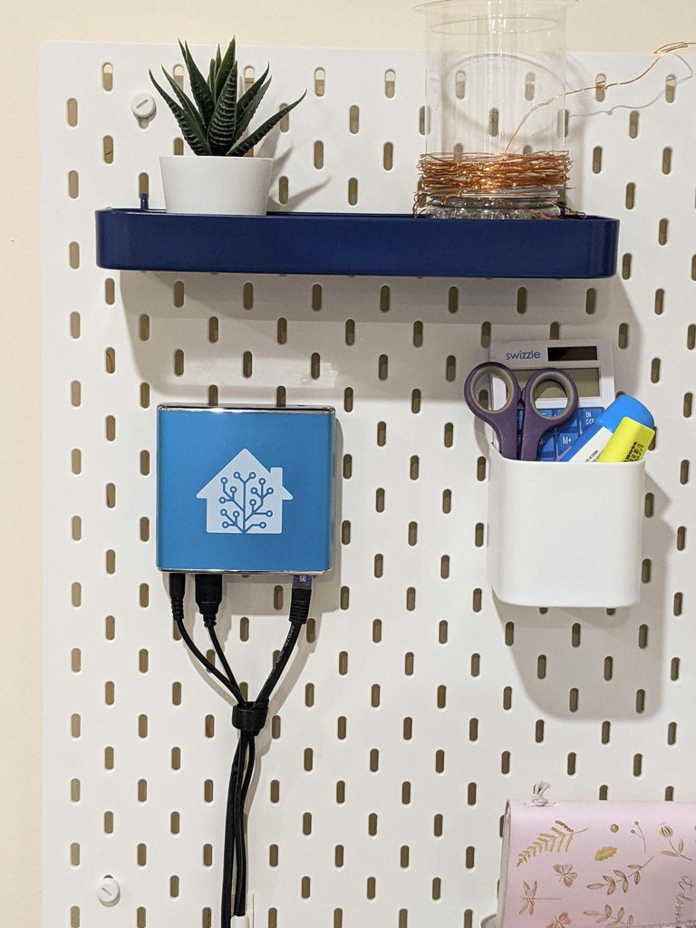 Odroid N2+/Home Assistant Blue IKEA Skadis Mount by Delorean Grey