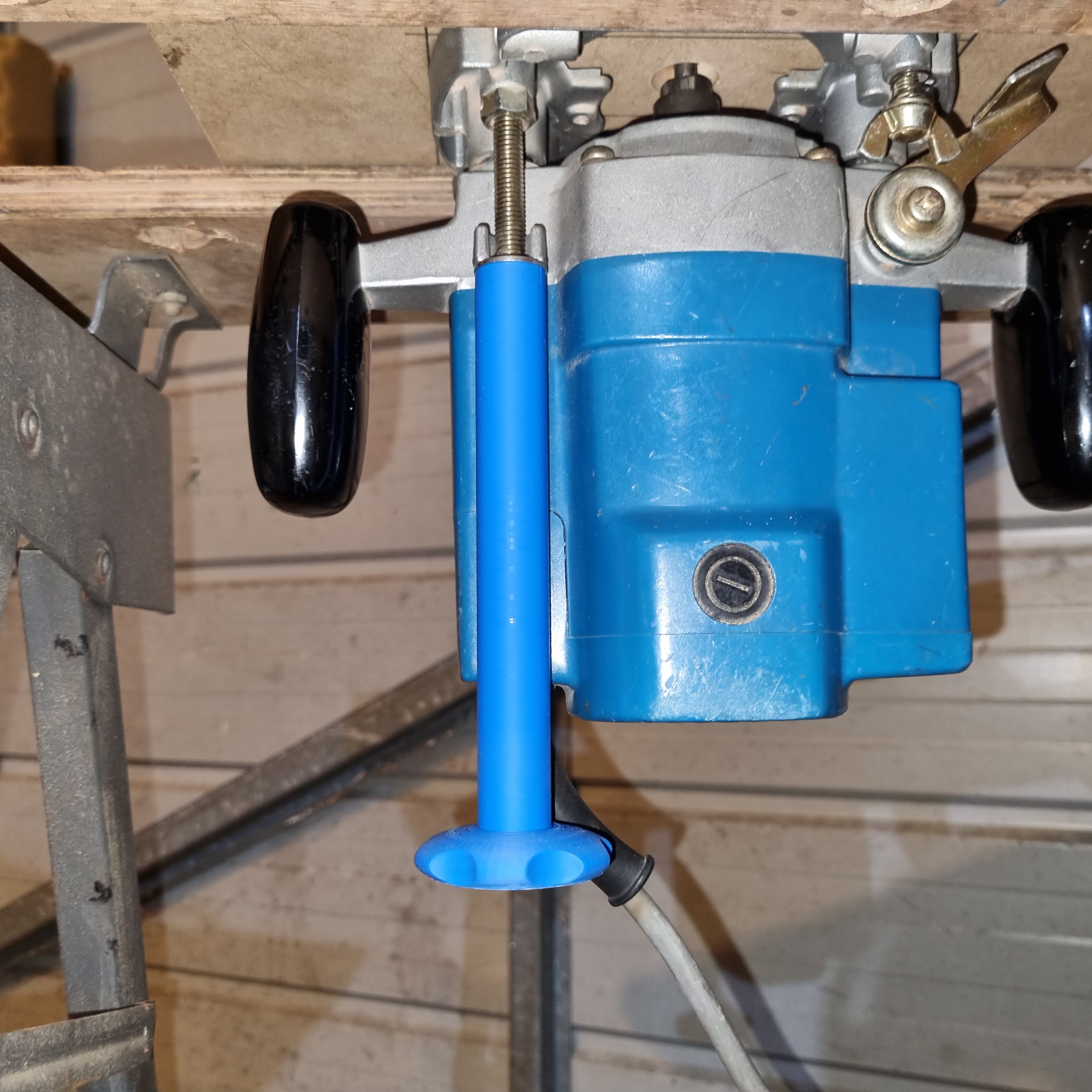 Simple Router Table Adjustment Knob by Mike2121 Download free STL